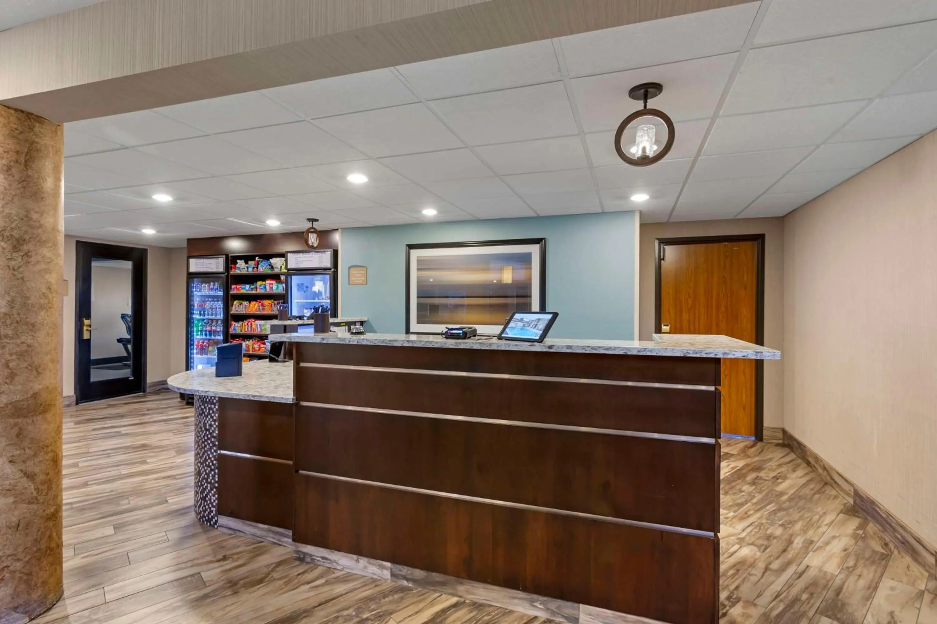 Lobby or reception in Best Western Plus Landmark Inn