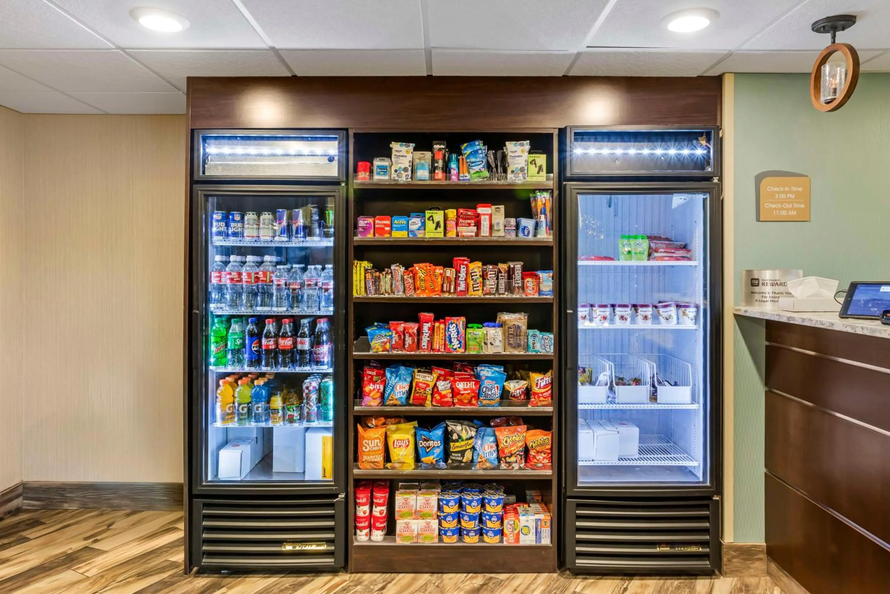 Property building in Best Western Plus Landmark Inn