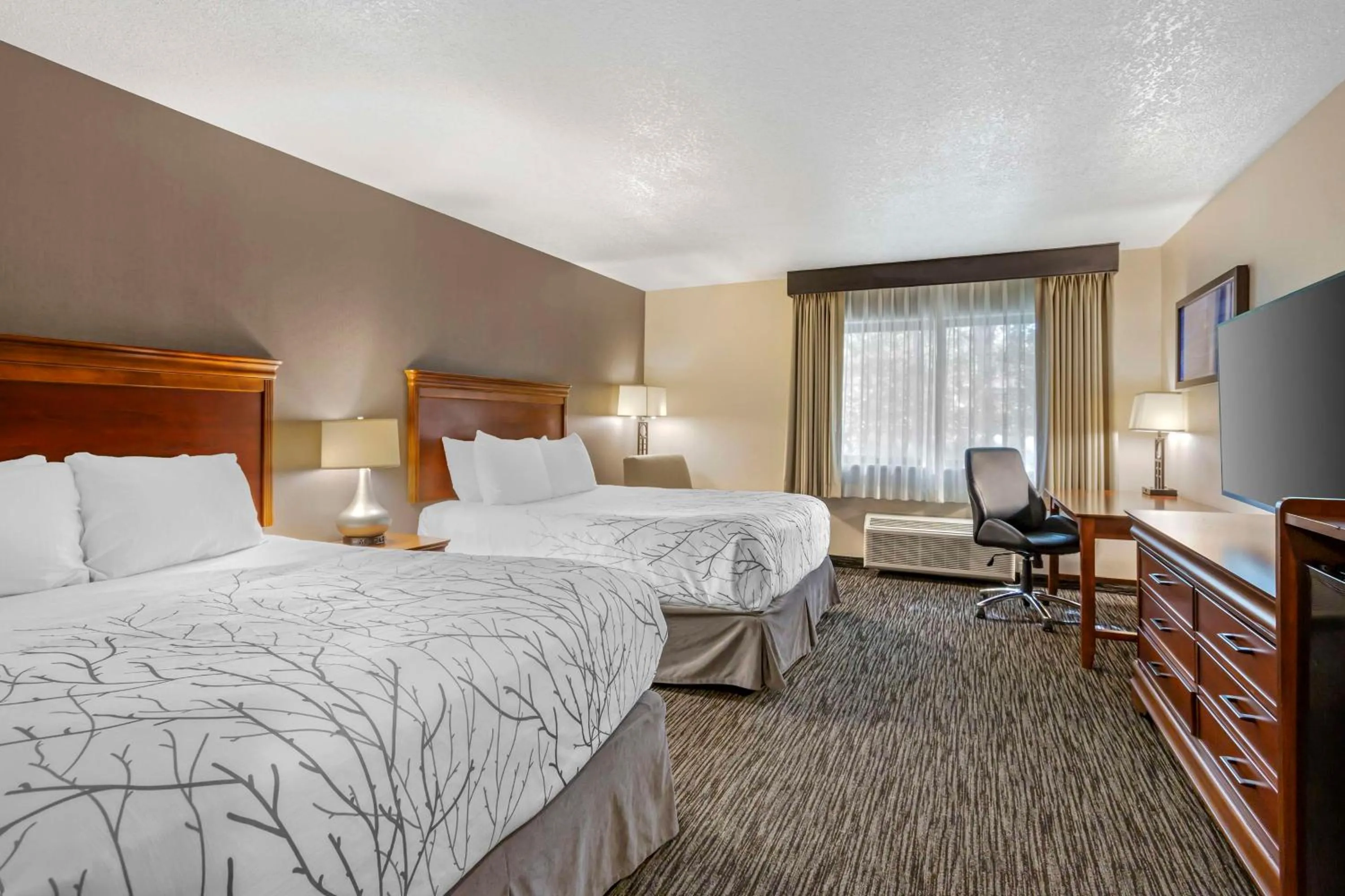 Bedroom, Bed in Best Western Plus Landmark Inn