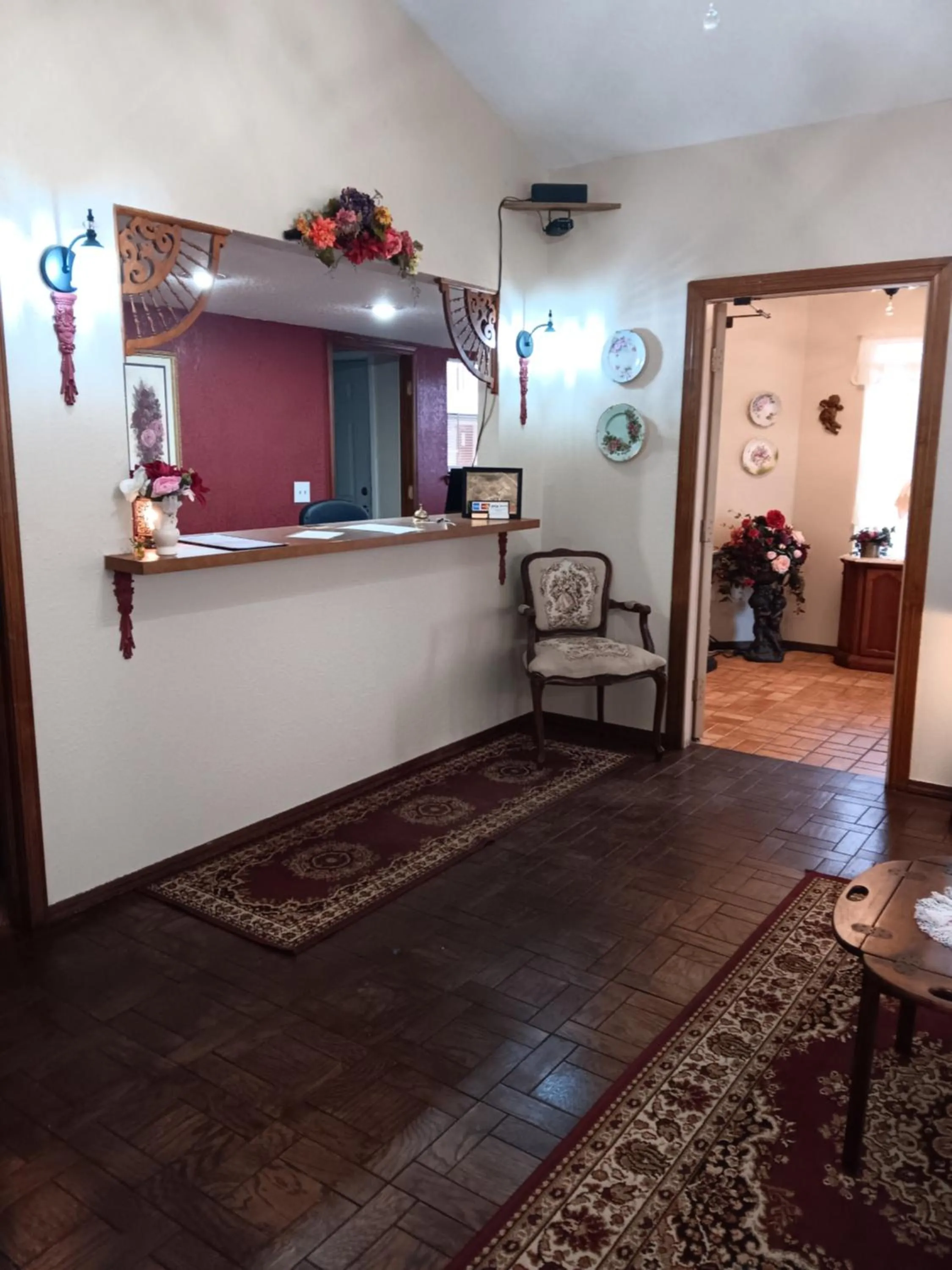 Lobby or reception in Victorian Inn