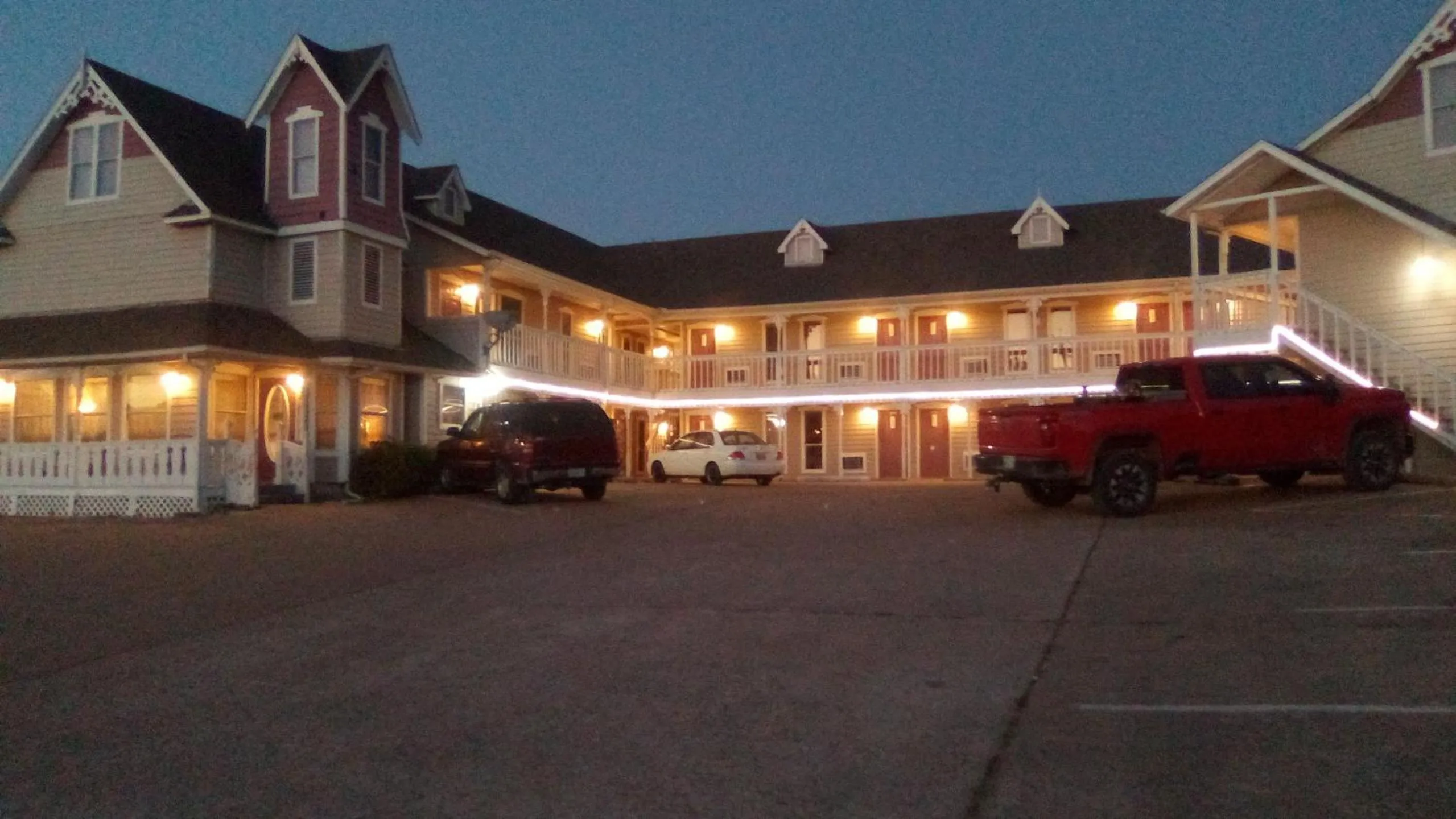 Property building in Victorian Inn