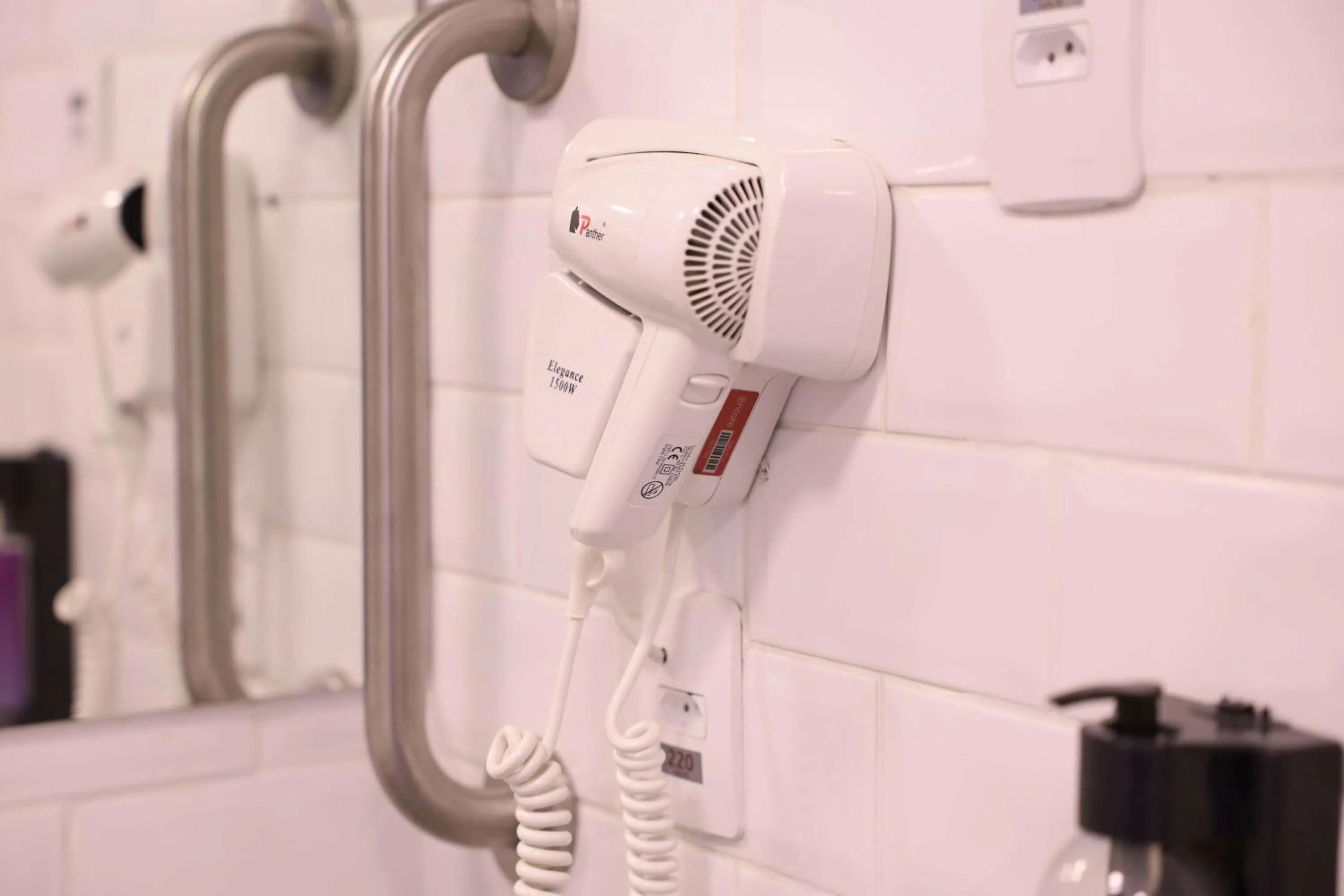 Photo of the whole room in Ramada Encore Sao Paulo Tiradentes Centro