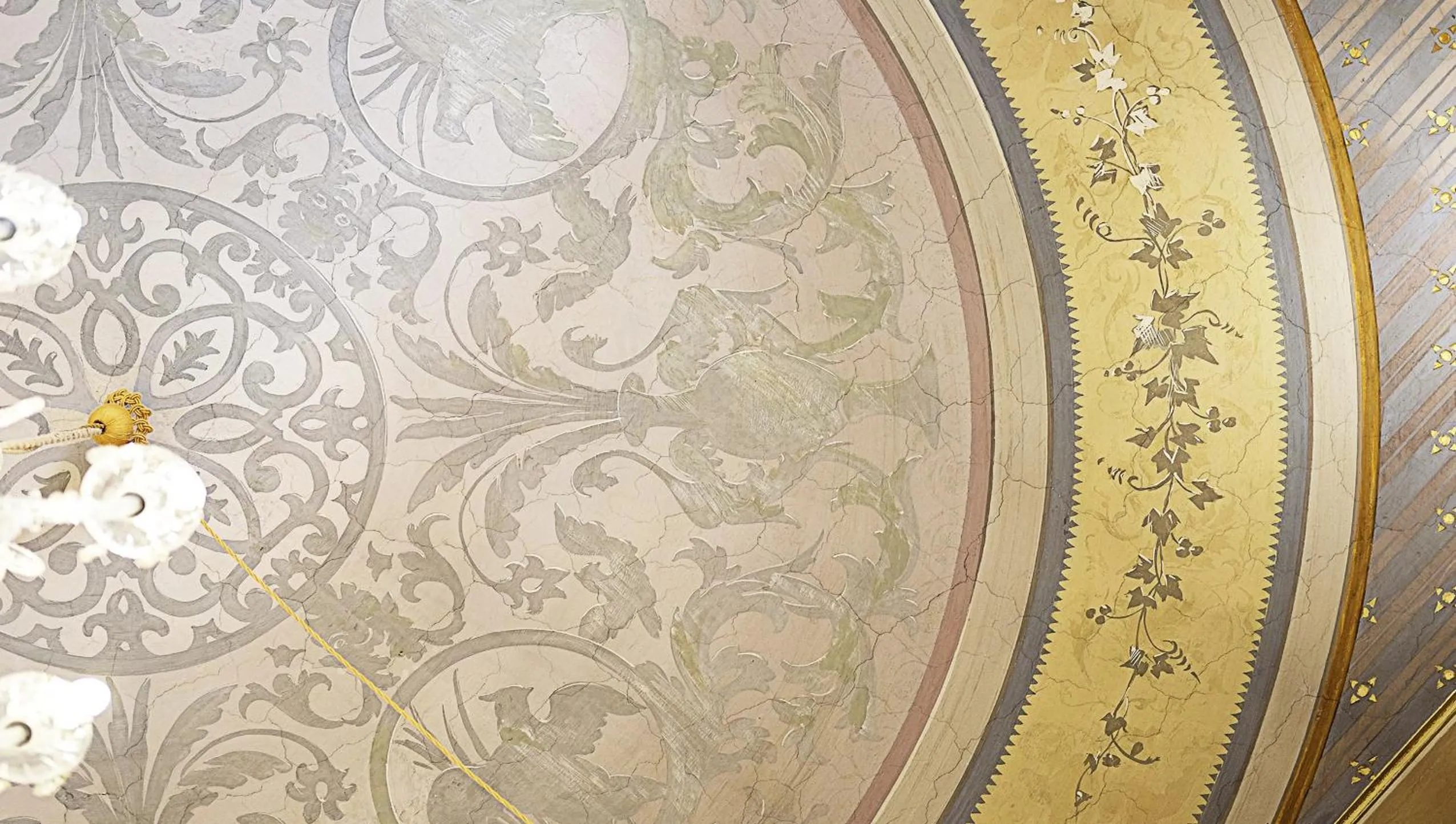 Decorative detail in Nobildonne Relais