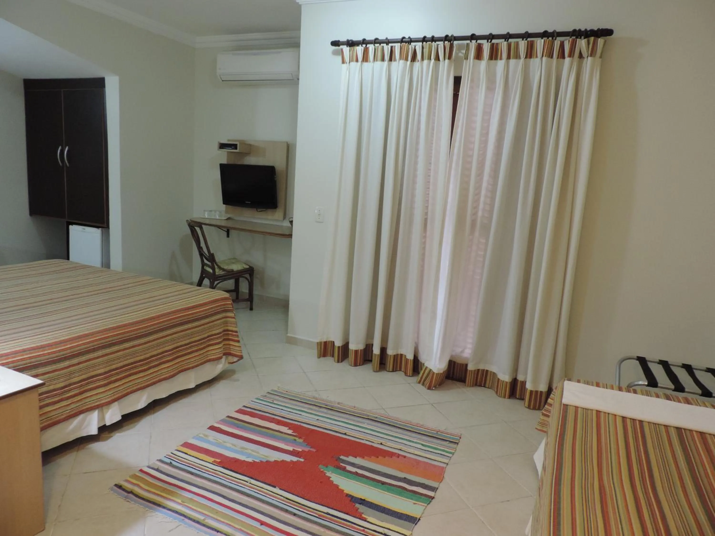 Bed in Hotel Costa Balena-Piscina Aquecida Coberta