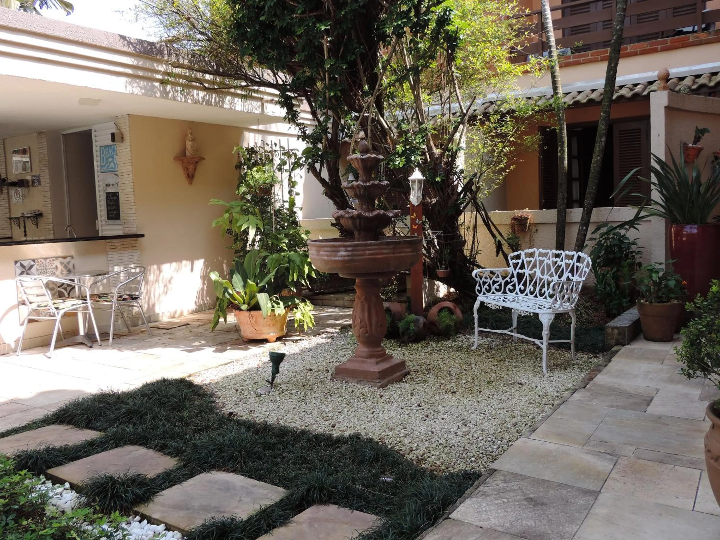 Garden in Hotel Costa Balena-Piscina Aquecida Coberta