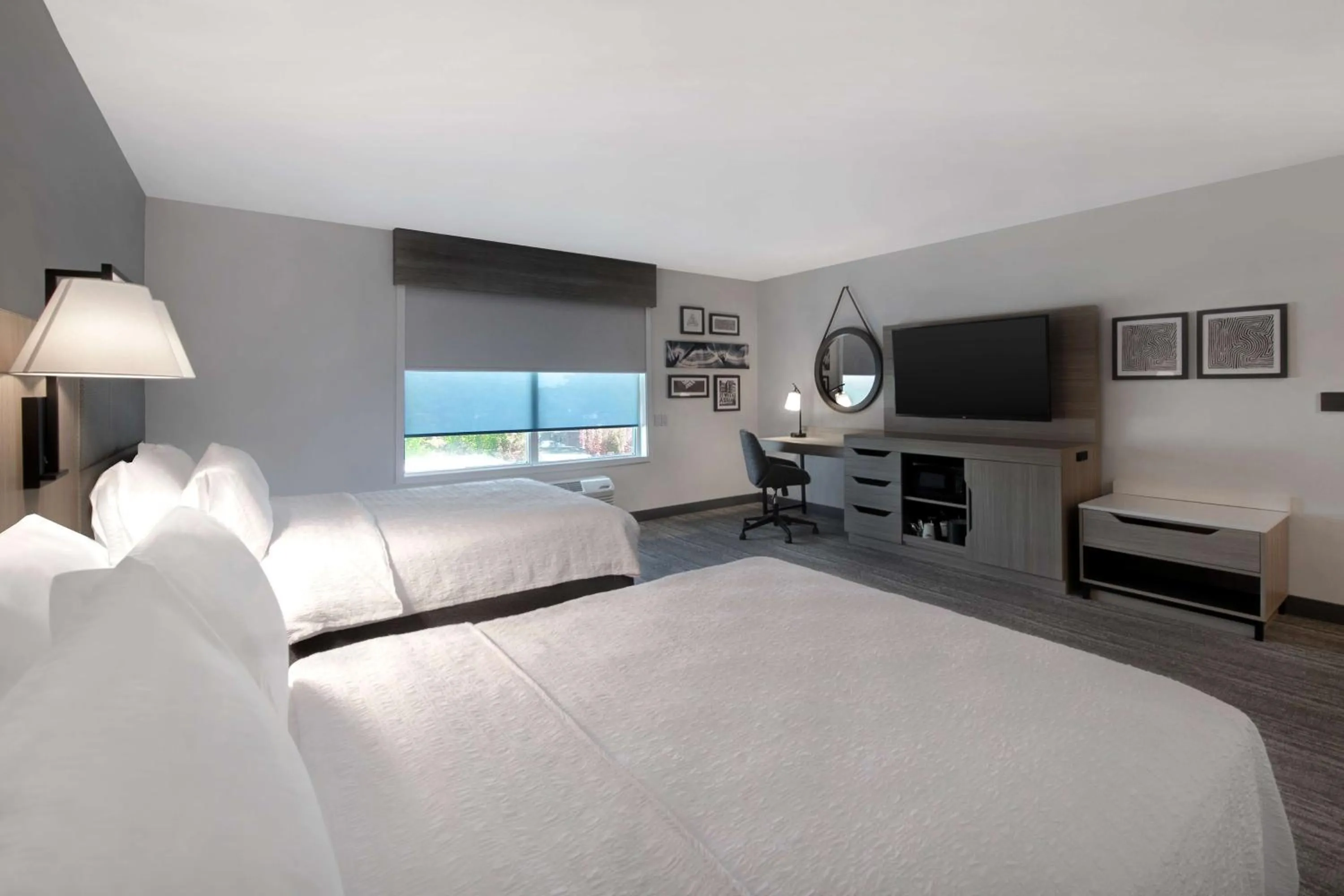 Bedroom, Bed in Hampton Inn Anderson/Alliance Business Park