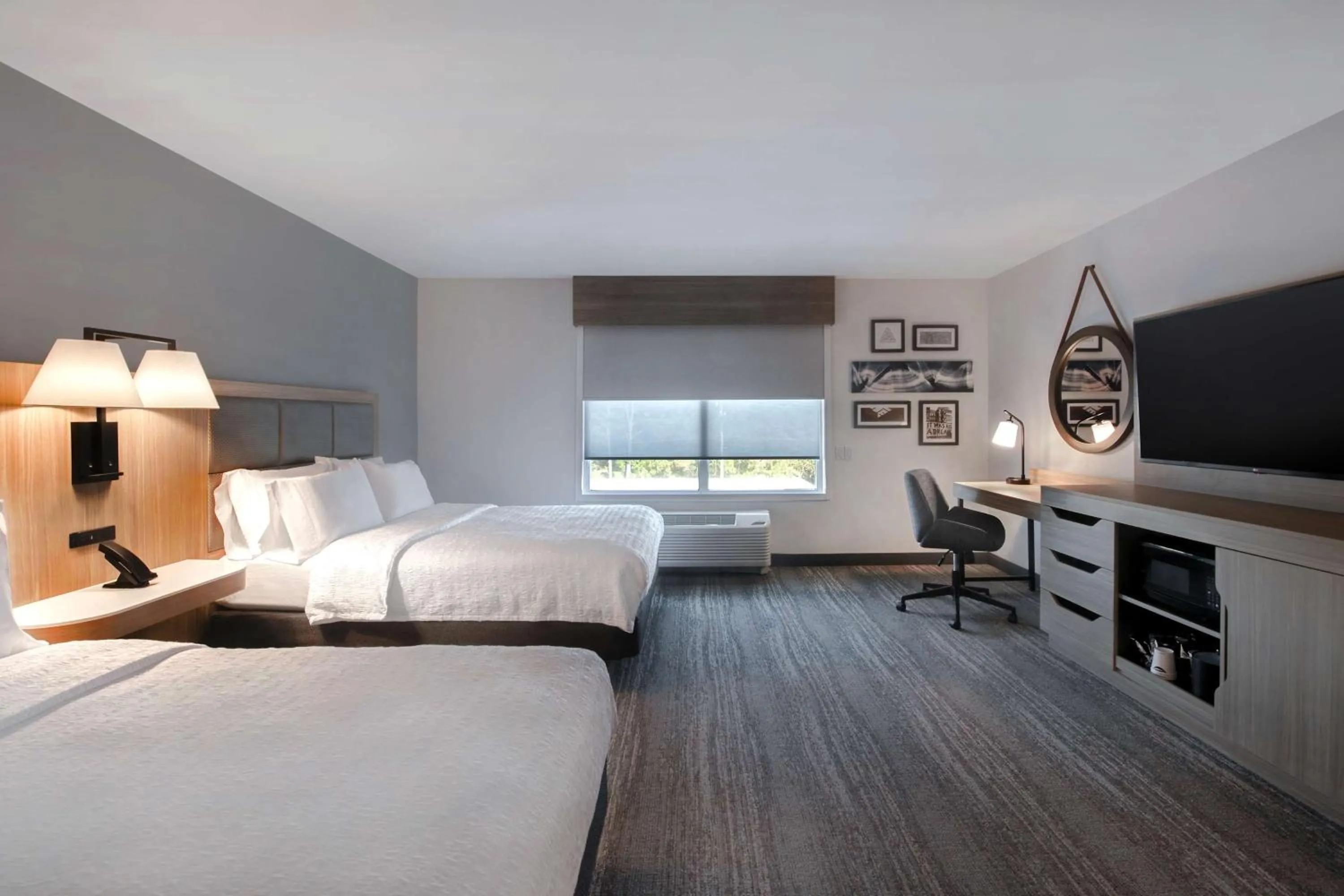 Bedroom, Bed in Hampton Inn Anderson/Alliance Business Park