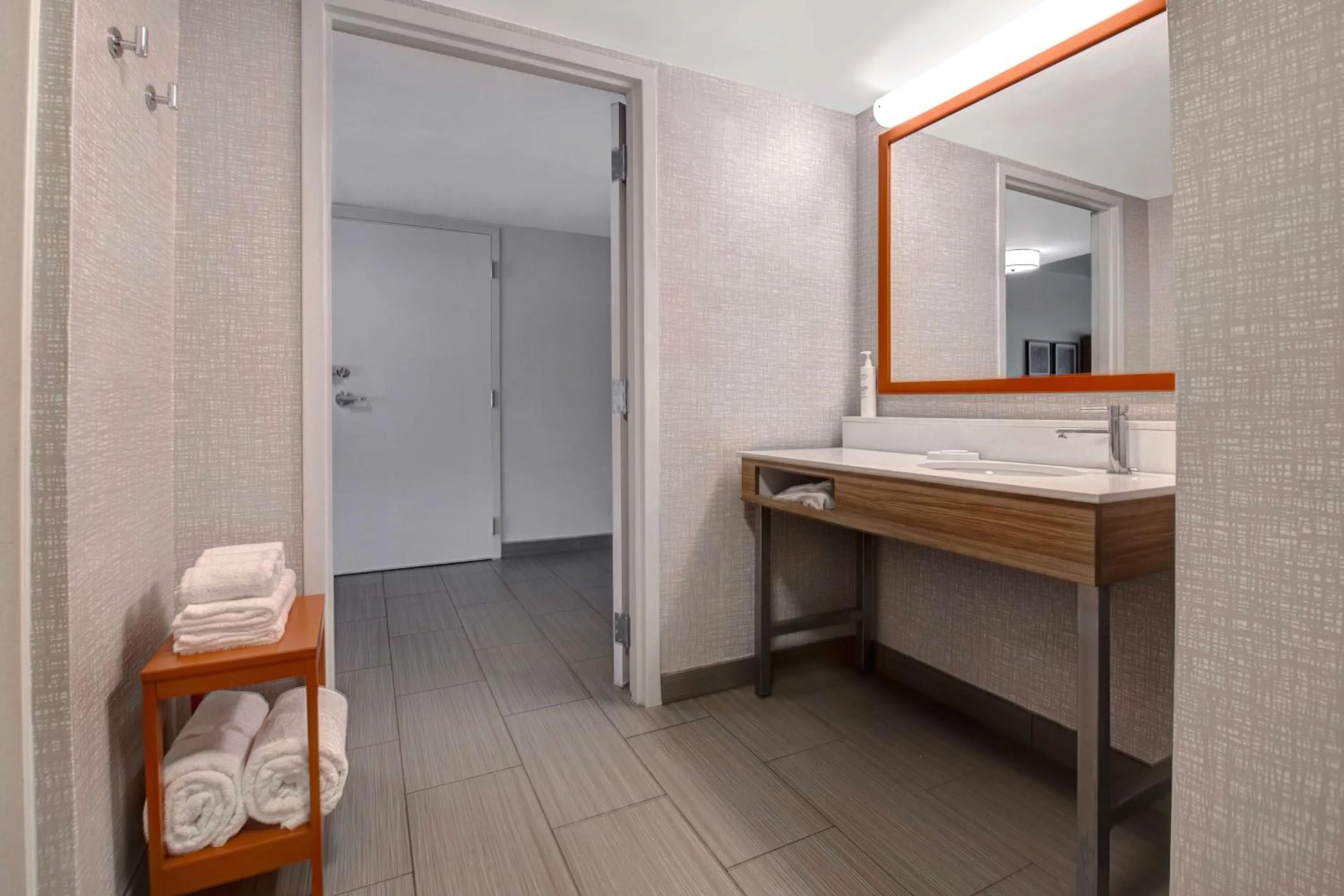 Photo of the whole room in Hampton Inn Anderson/Alliance Business Park