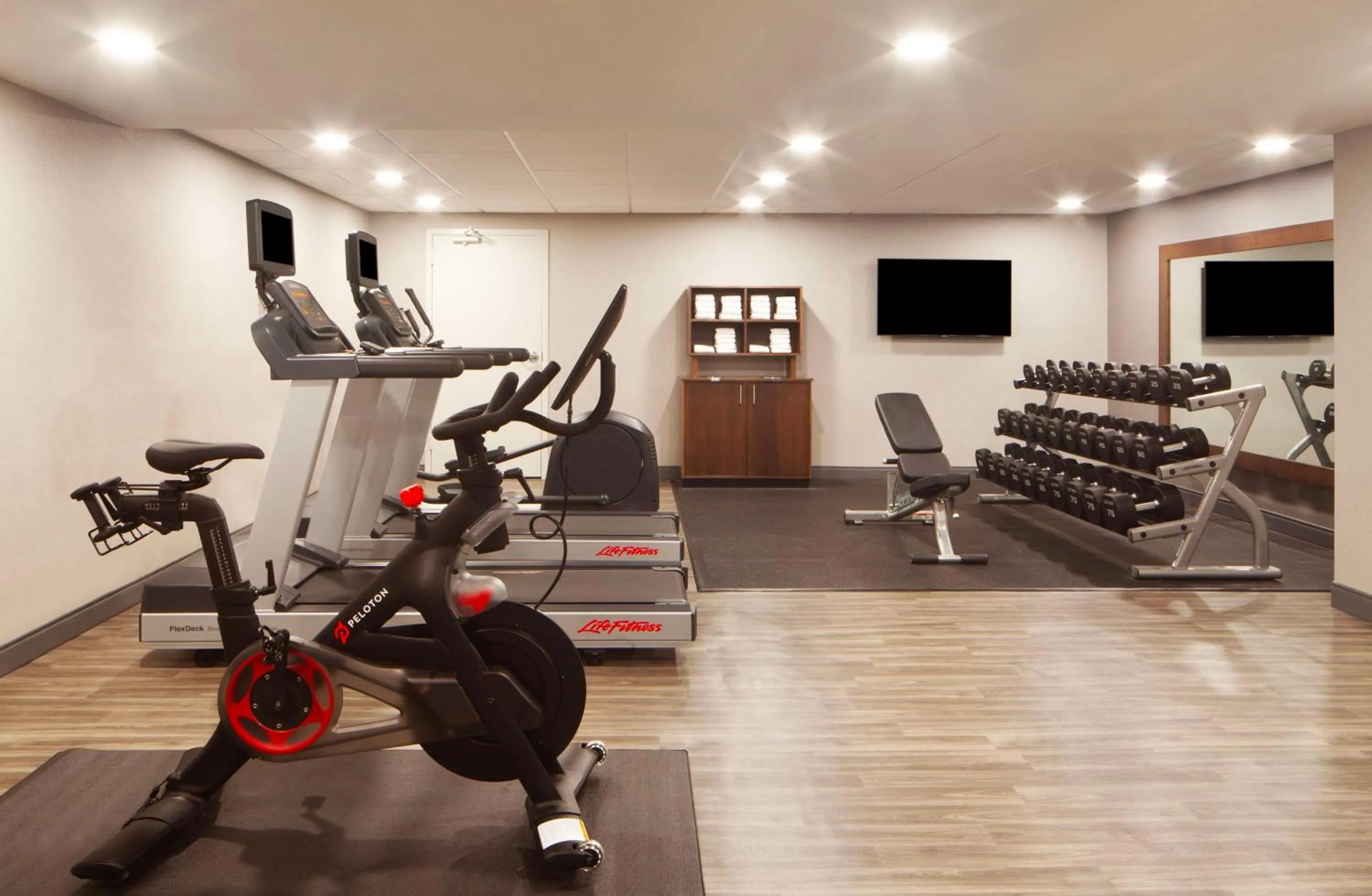 Fitness centre/facilities in Hampton Inn Athens