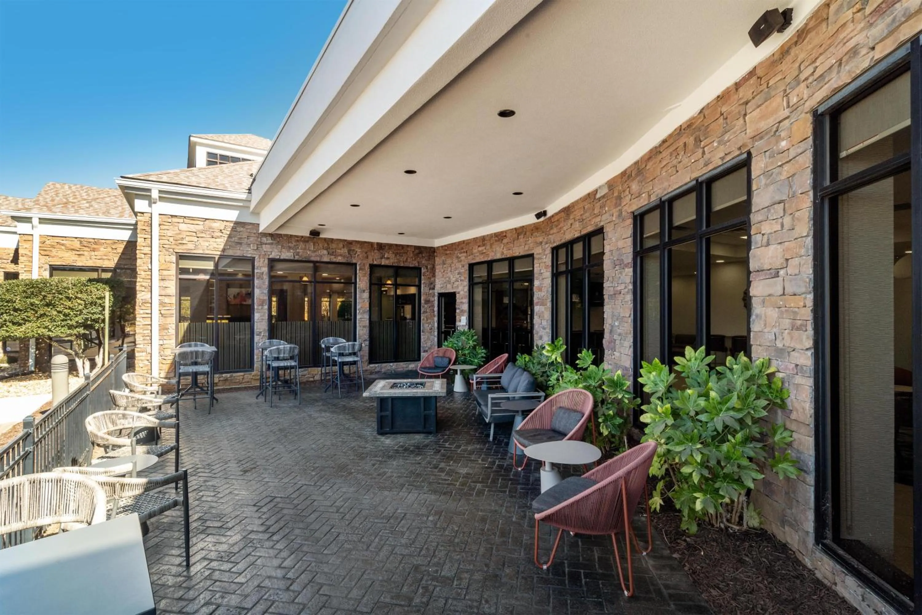 Patio in Hilton Garden Inn Cartersville