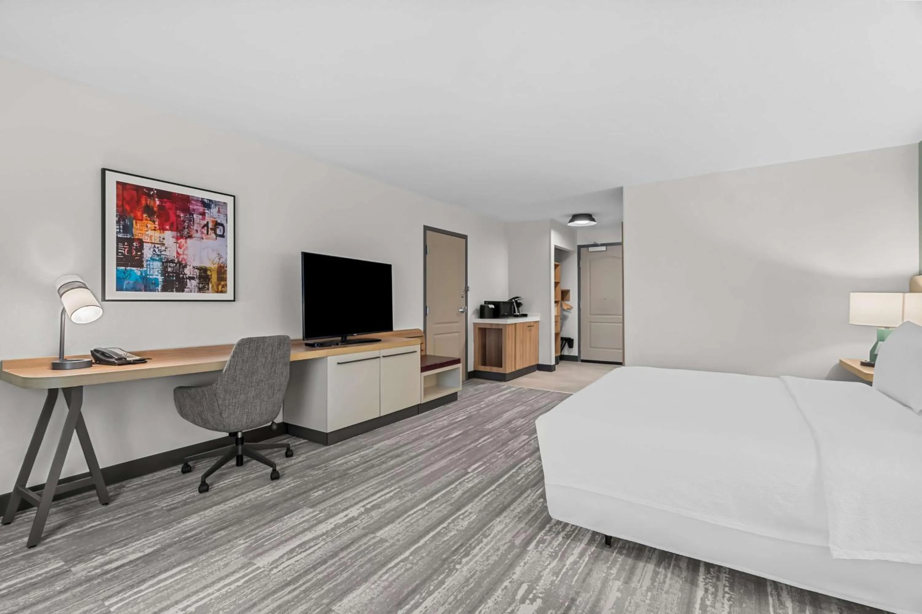 Bed in Hilton Garden Inn Cartersville