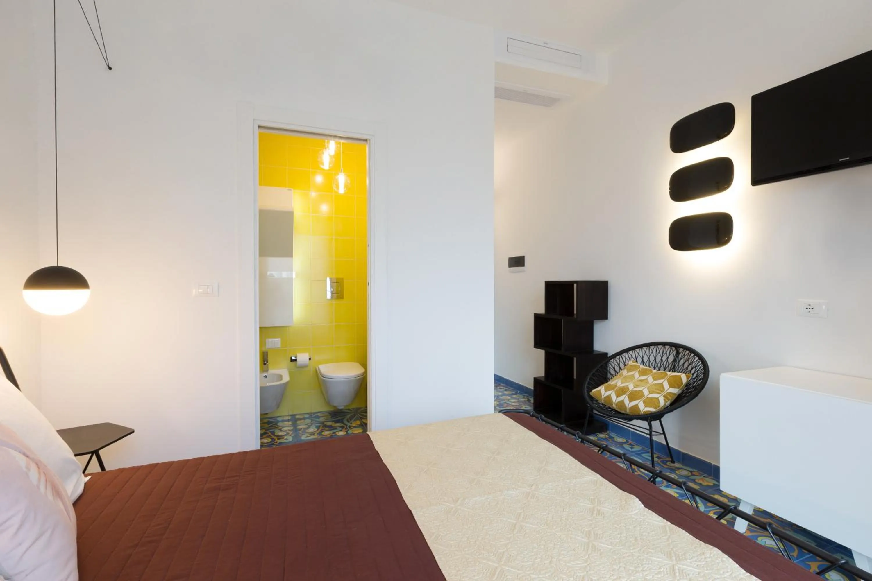 Bed in B&B Le Bateau Bleu Adults Only 12 plus