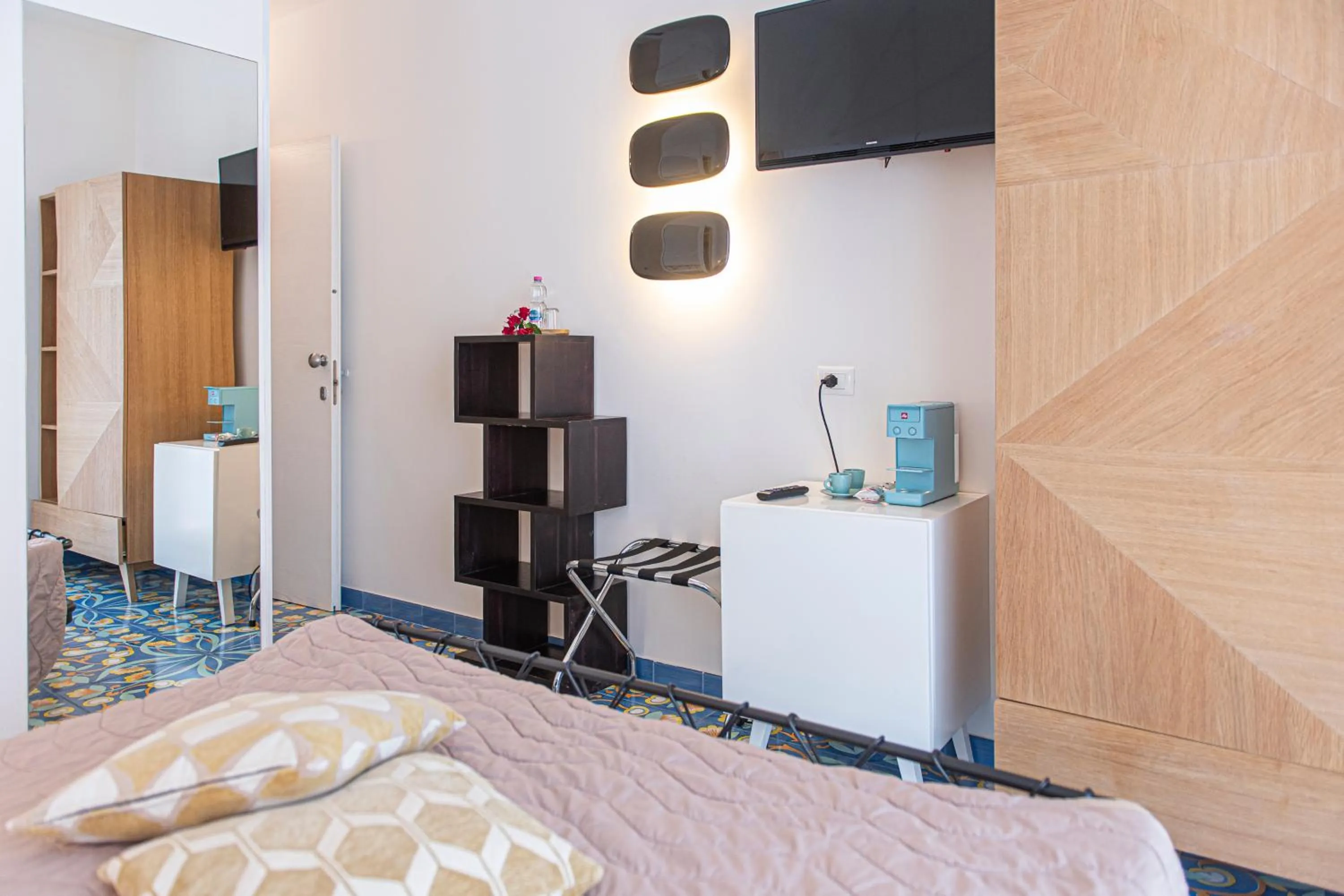 Bed in B&B Le Bateau Bleu Adults Only 12 plus