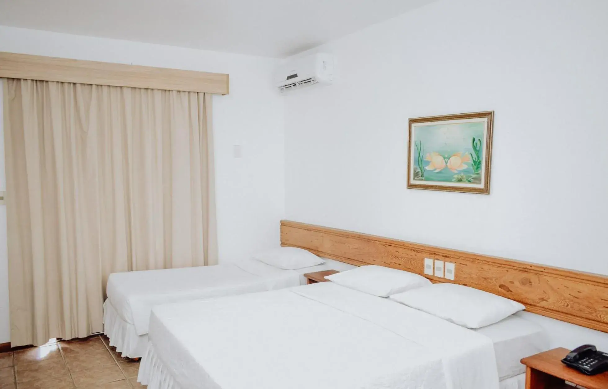 Triple Room in Poty Praia Hotel Triple Room in Poty Praia Hotel