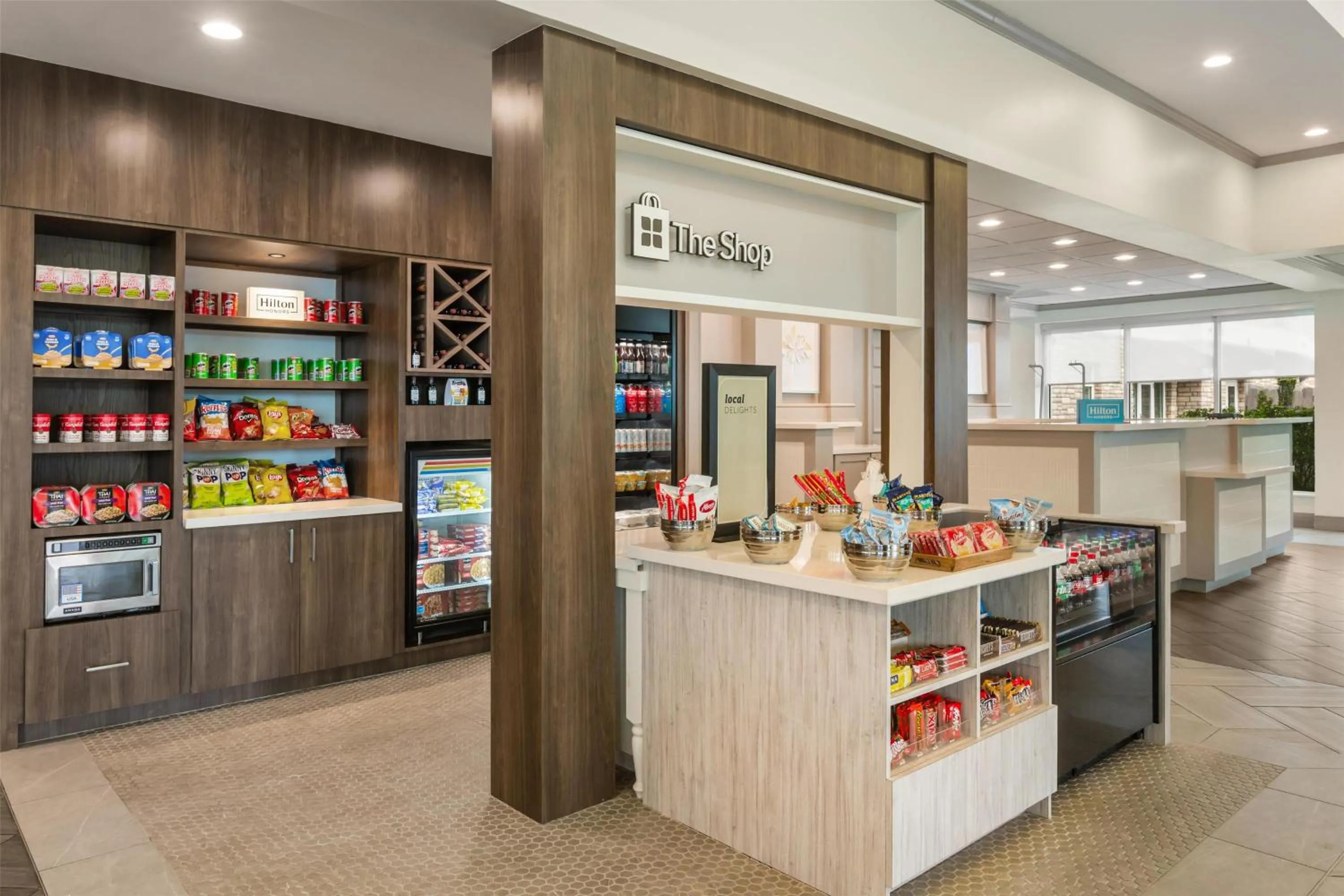 Dining area in Hilton Garden Inn Atlanta Airport North