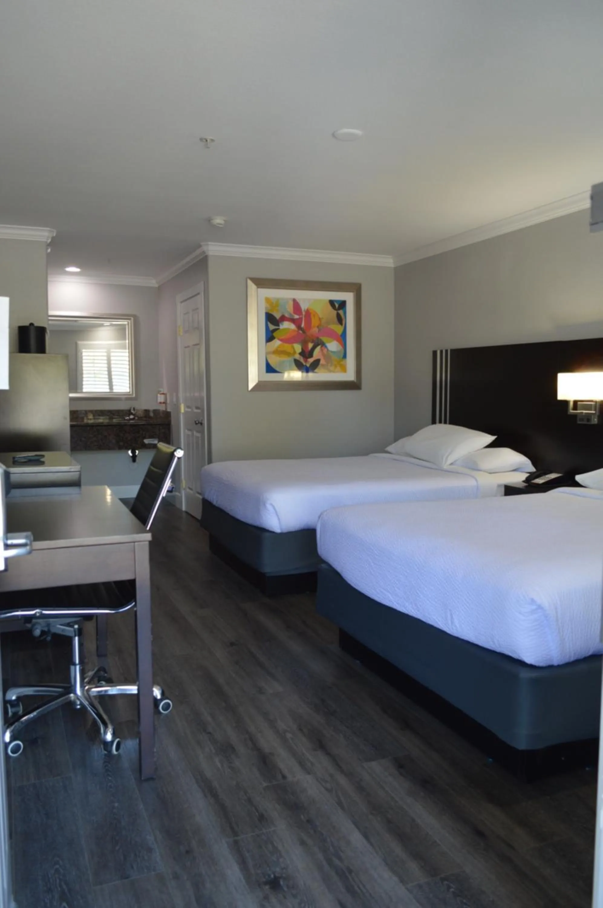 Photo of the whole room, Bed in Fairview Inn & Suites