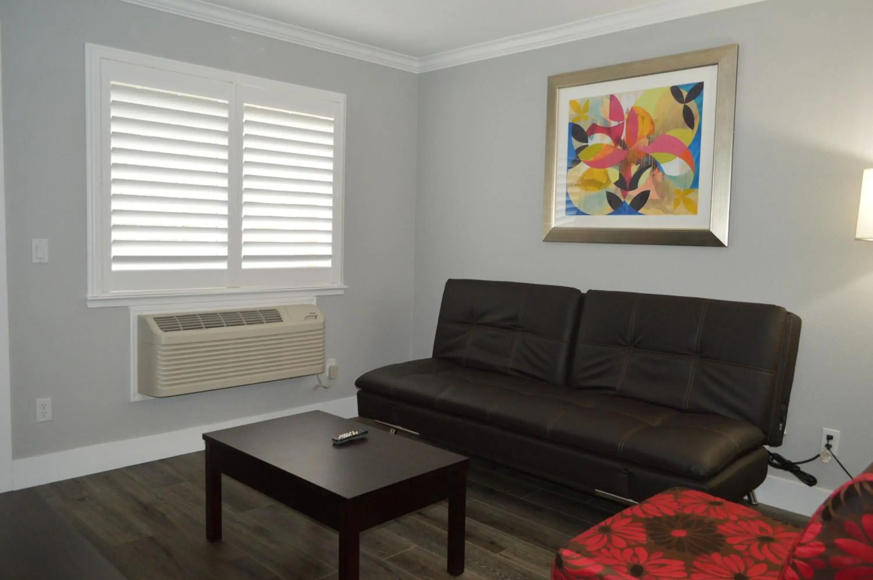 King Suite in Fairview Inn & Suites King Suite in Fairview Inn & Suites