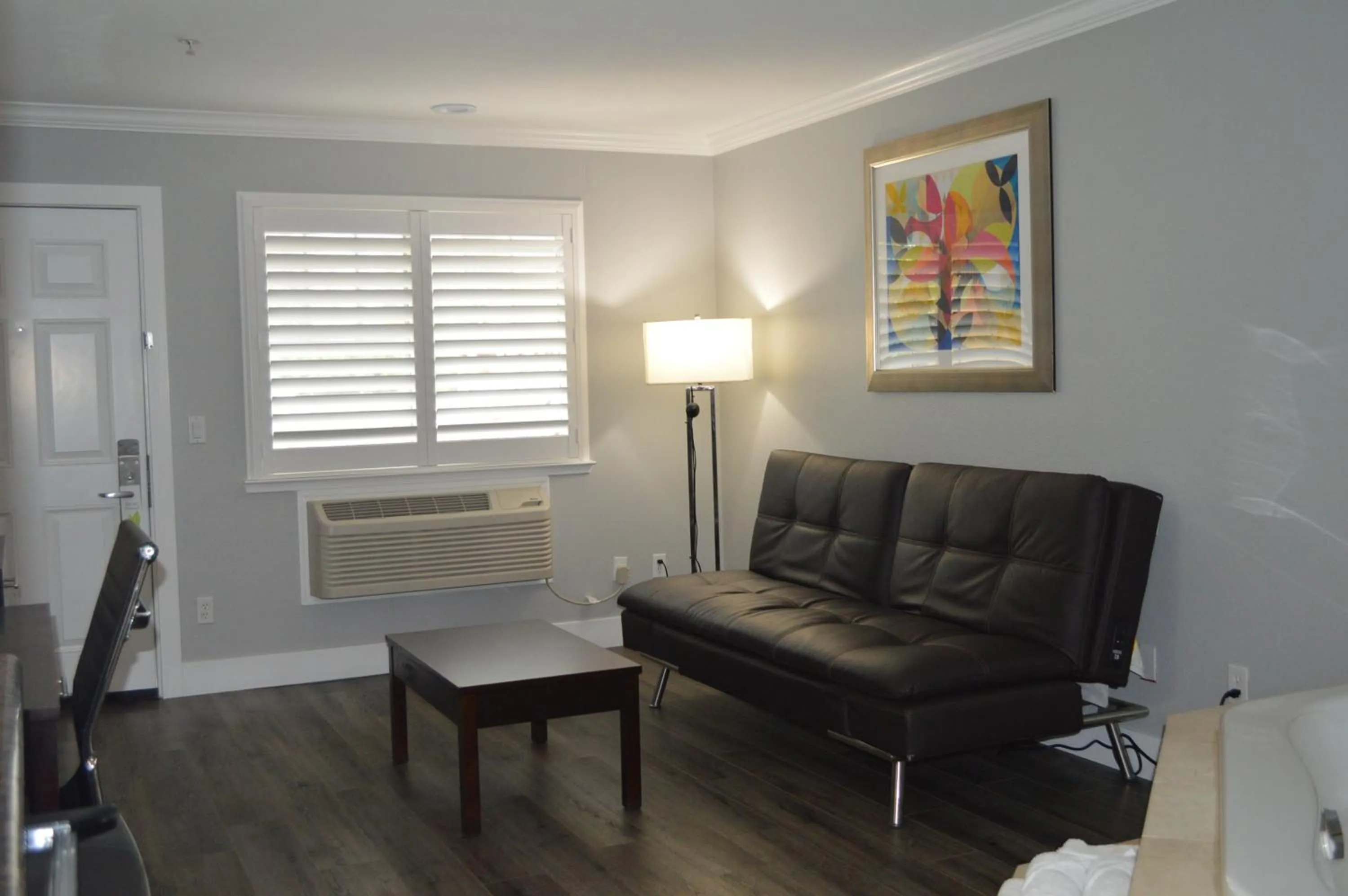 Living room in Fairview Inn & Suites