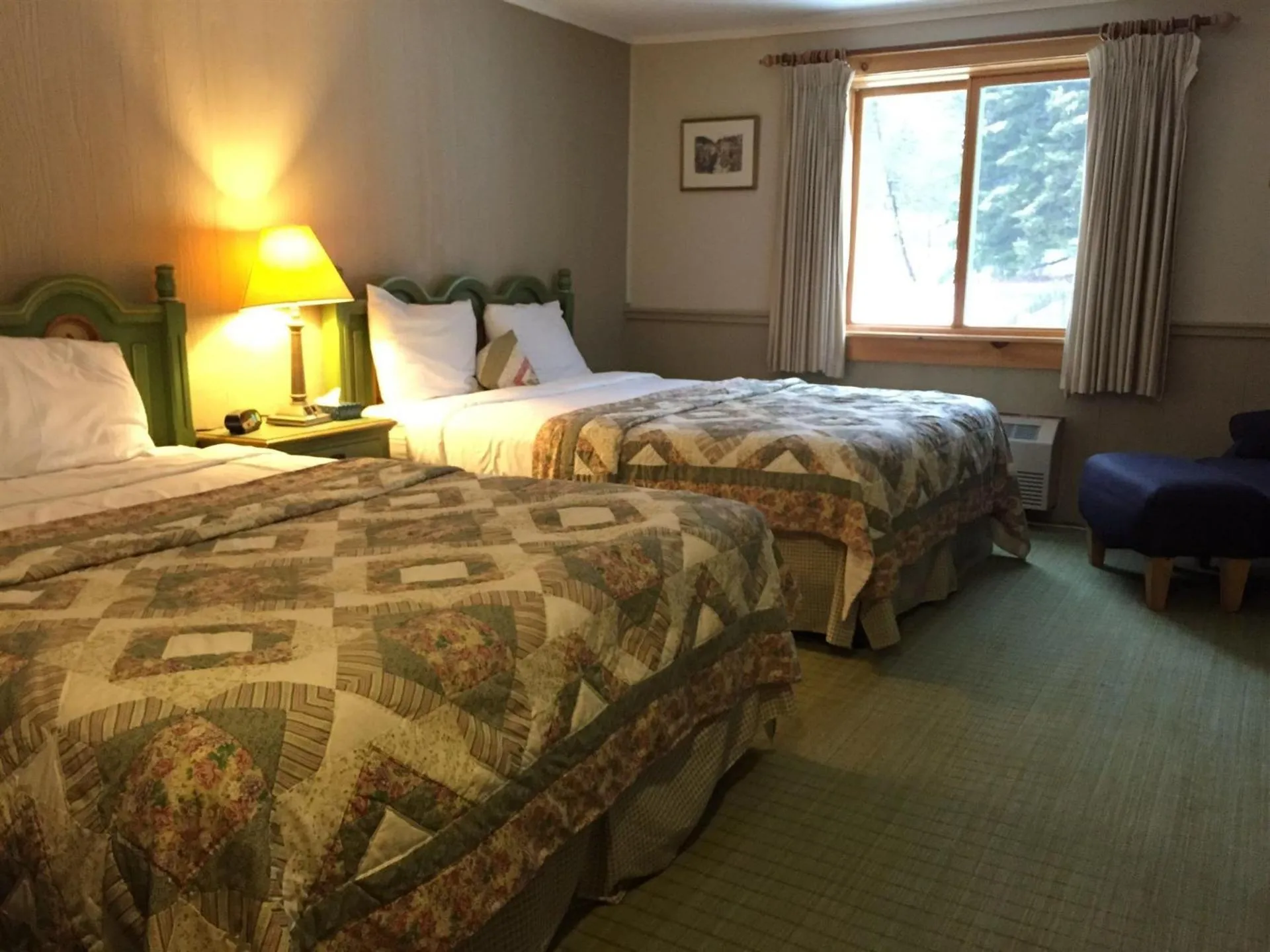 Bed in Northern Lights Lodge