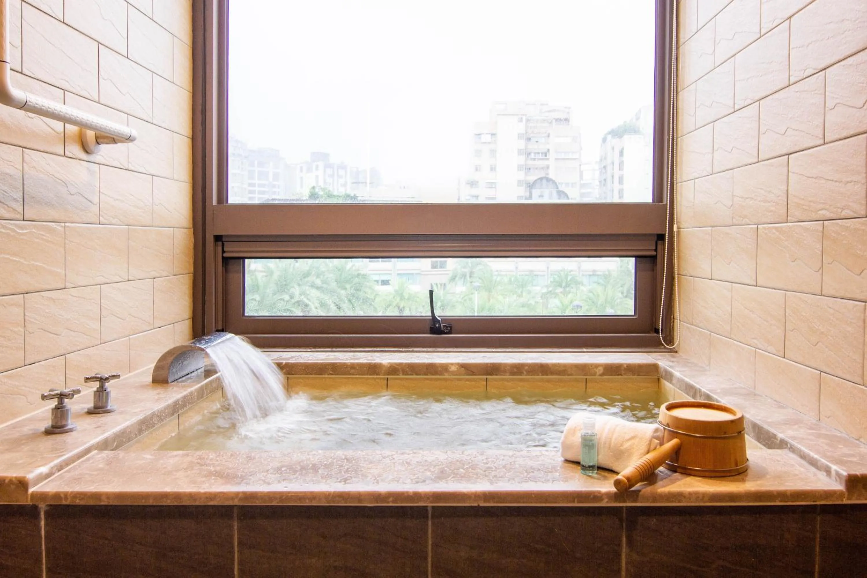 Bathroom in Kilin Hotel, JiaoXi