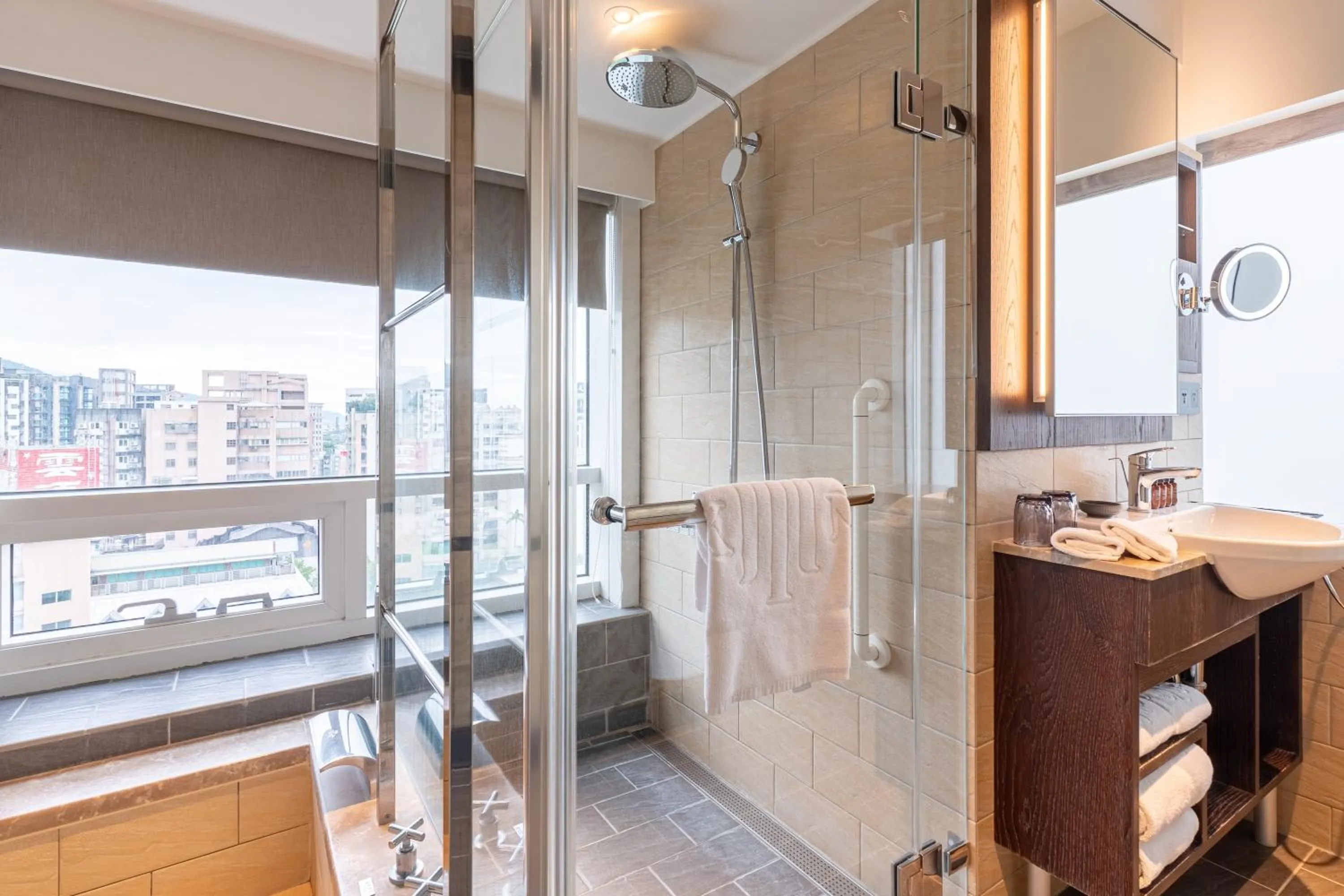 Bathroom in Kilin Hotel, JiaoXi