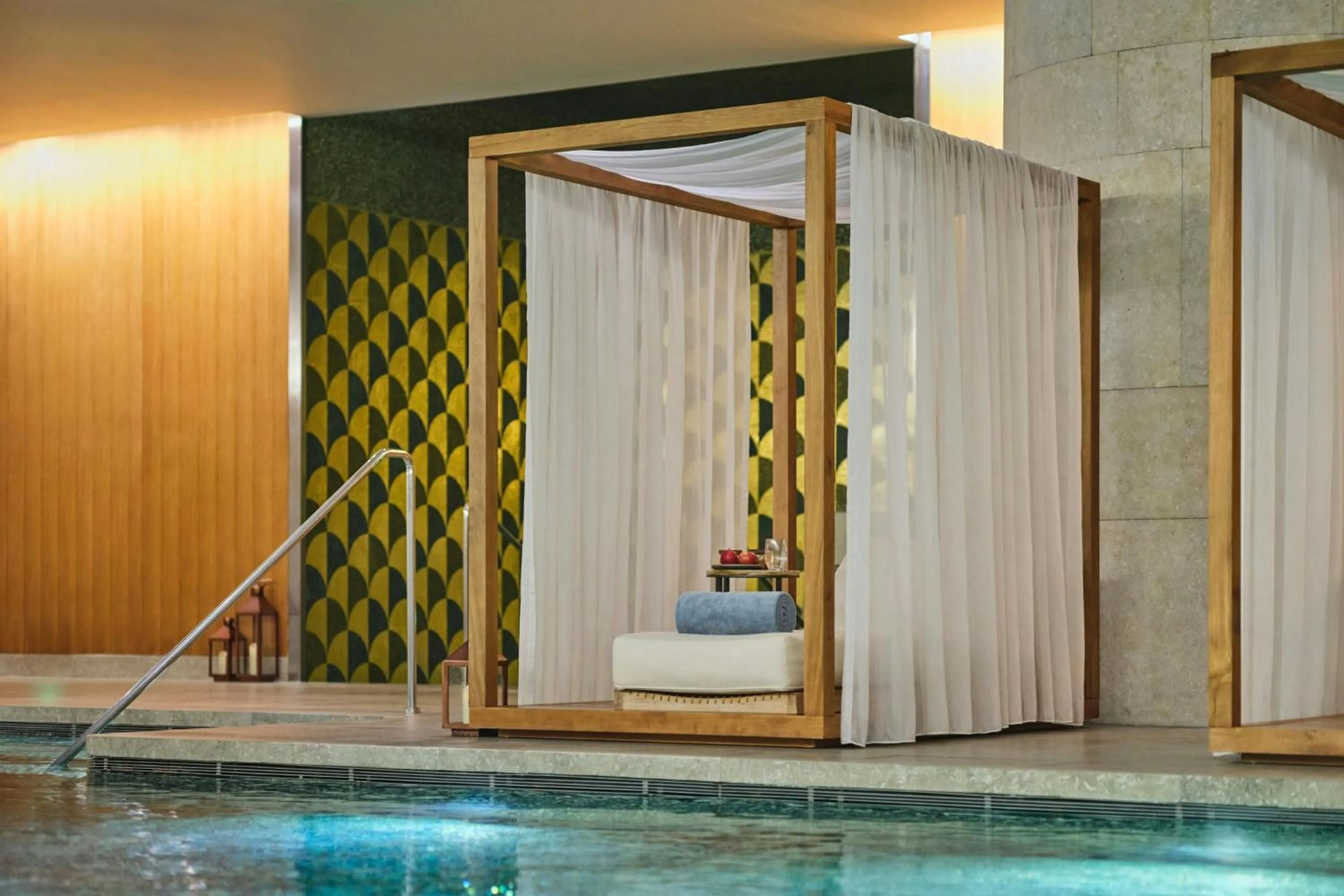 Swimming pool in Bvlgari Hotel Beijing