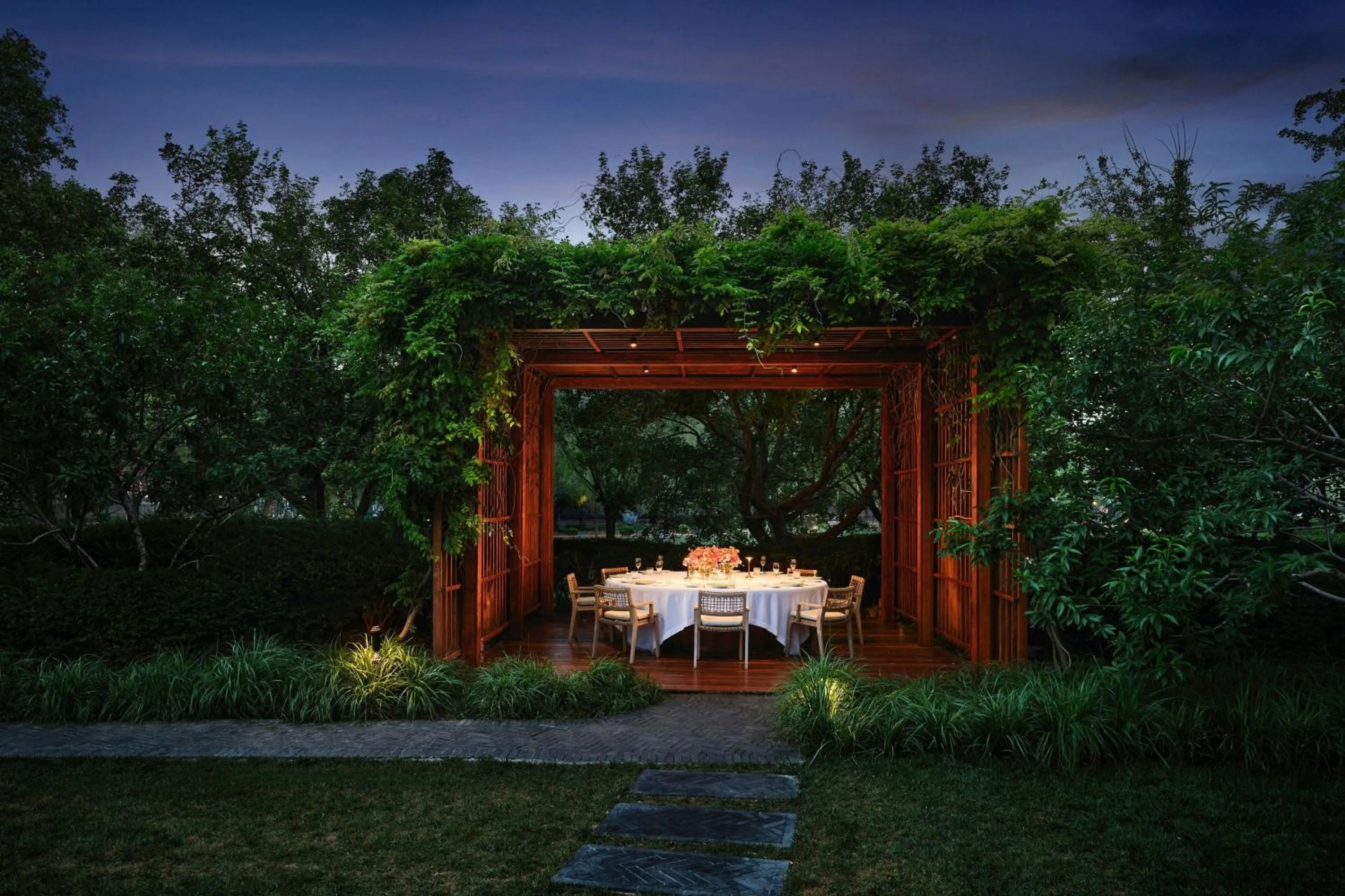 Restaurant/places to eat in Bvlgari Hotel Beijing