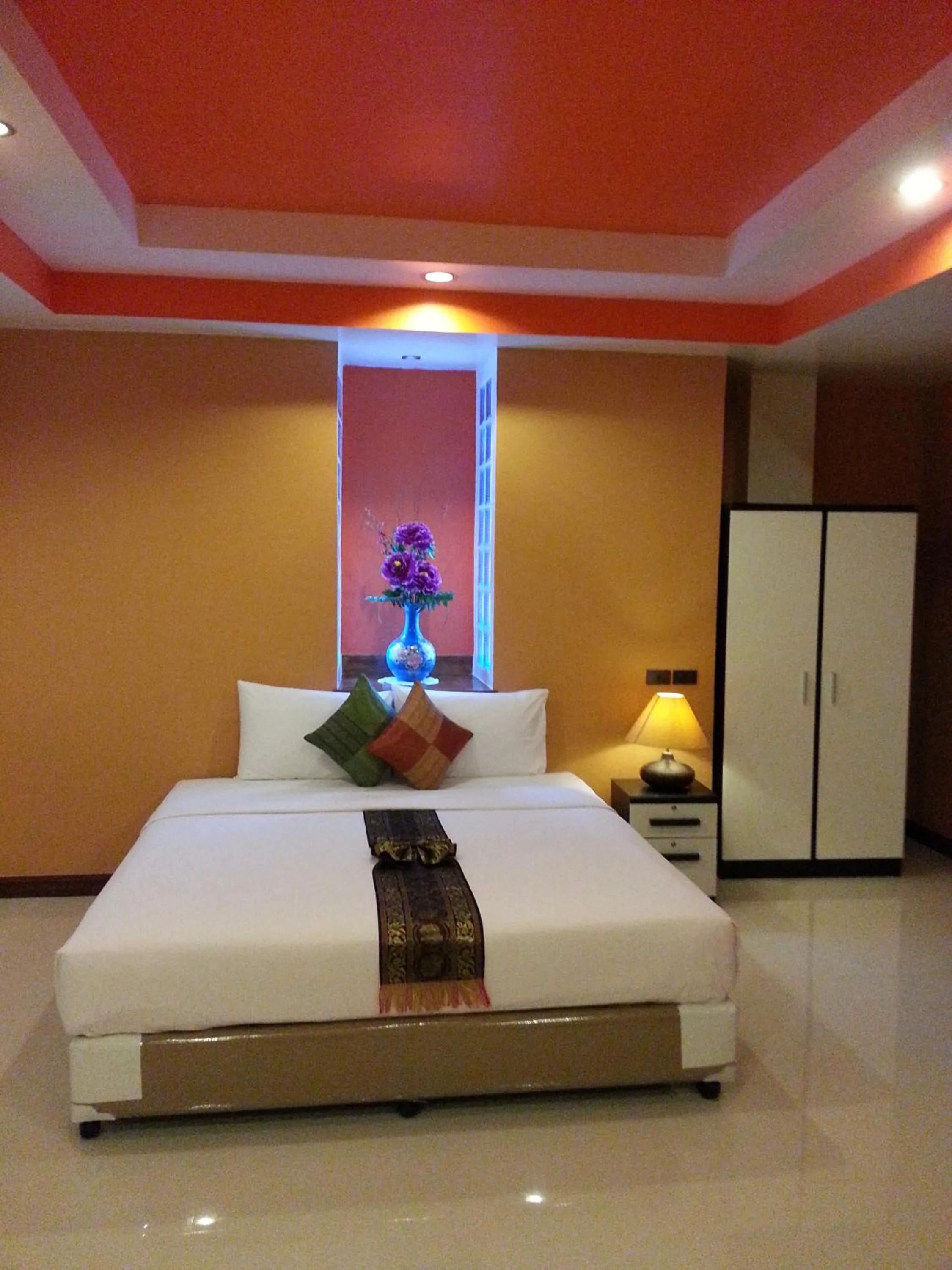 Photo of the whole room, Bed in B.S. Court Hotel Sathorn