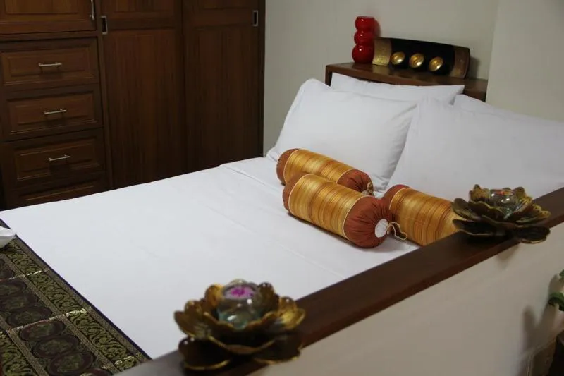 Decorative detail, Bed in B.S. Court Hotel Sathorn