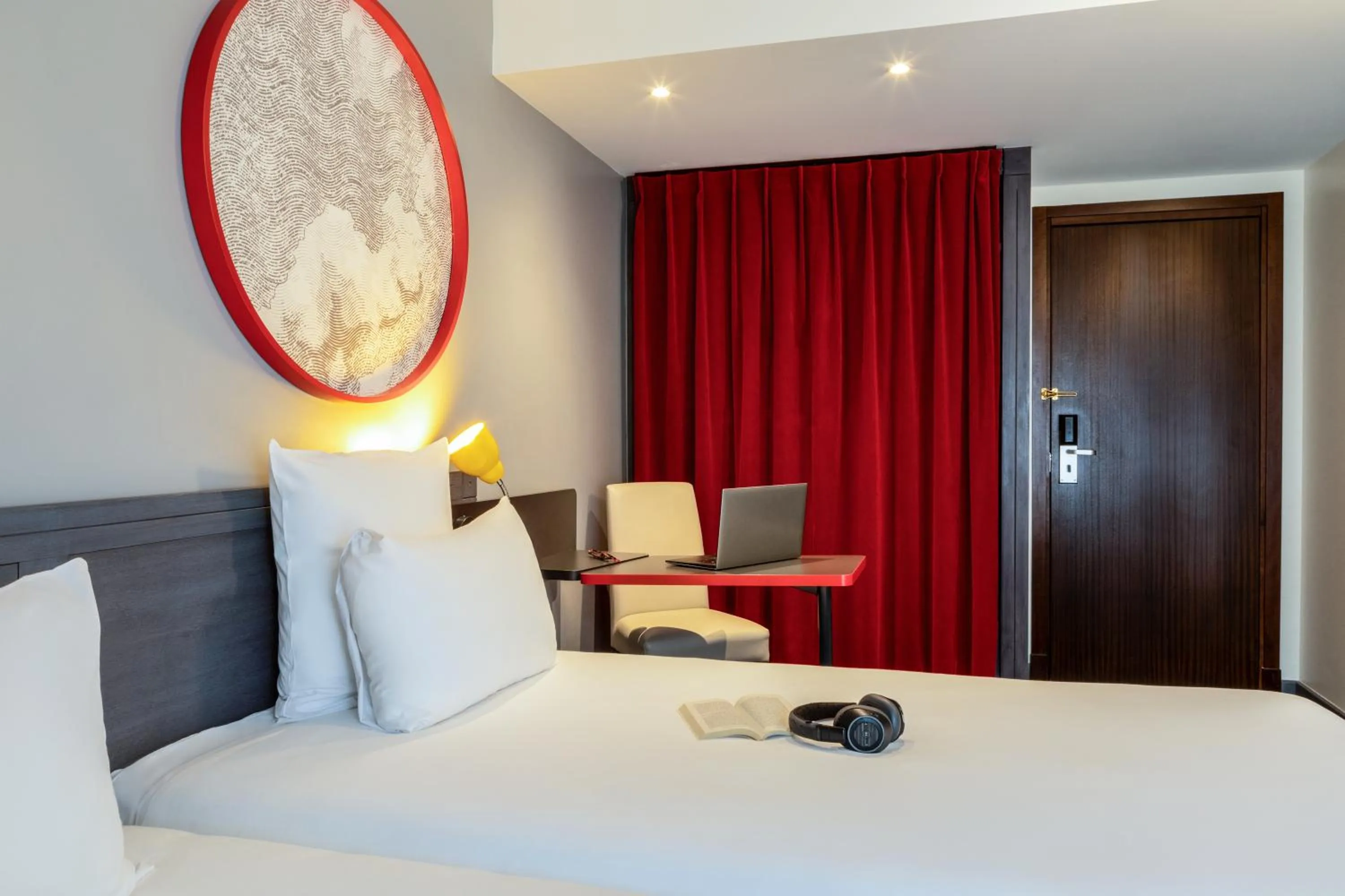 Bed in ibis Styles Paris Mairie de Montreuil