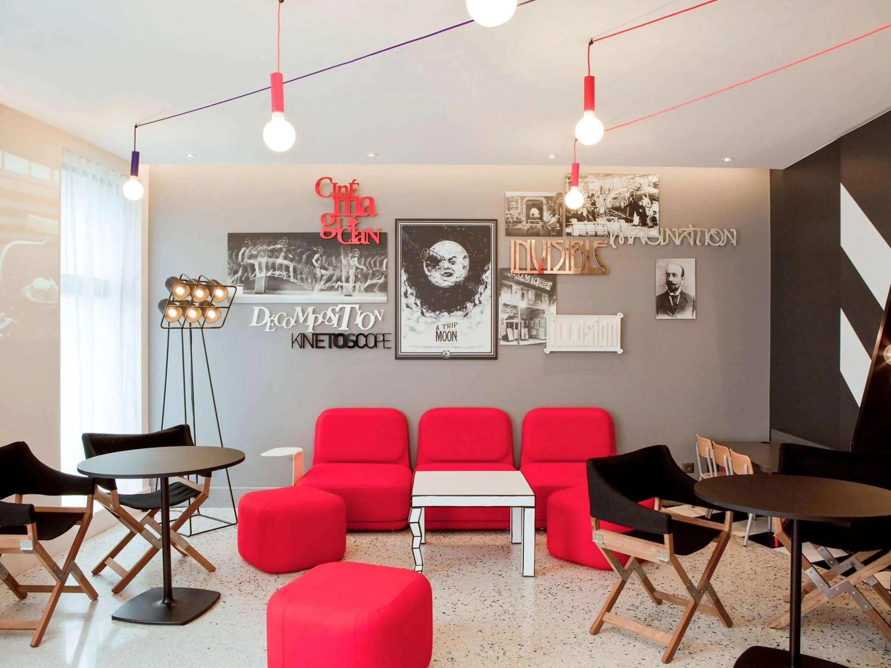 Lounge or bar in ibis Styles Paris Mairie de Montreuil