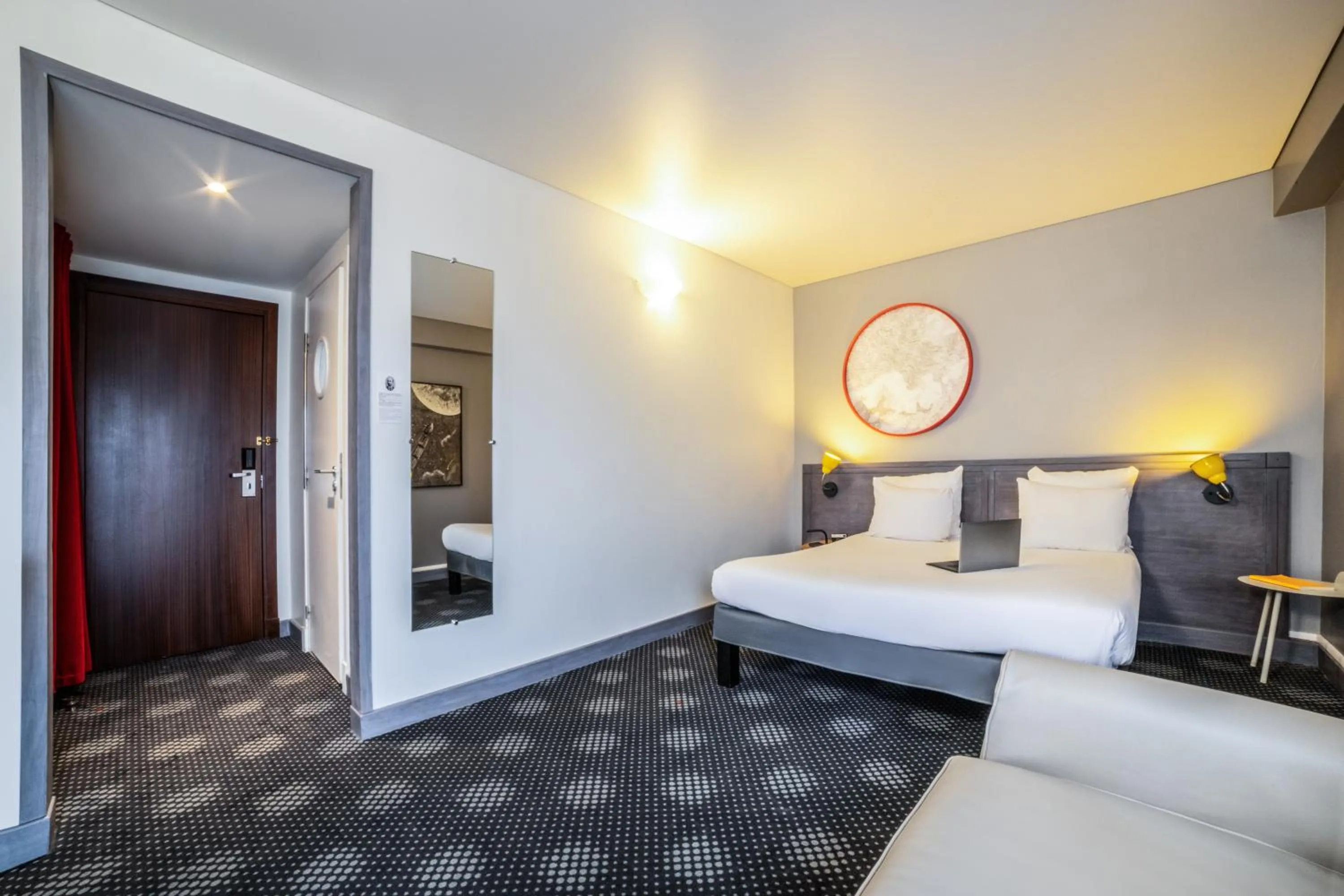 Bed in ibis Styles Paris Mairie de Montreuil