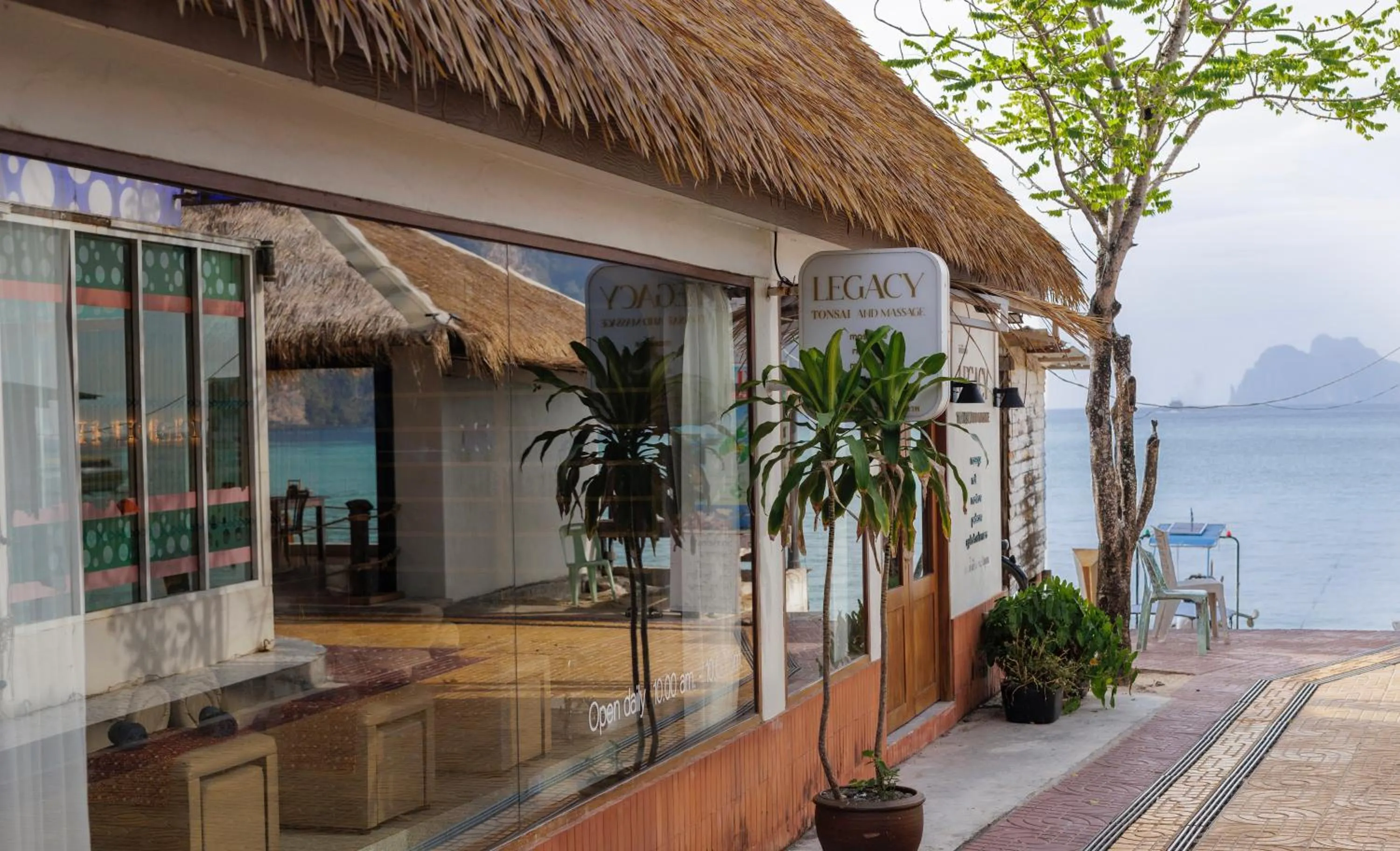 Phi Phi Andaman Legacy Resort