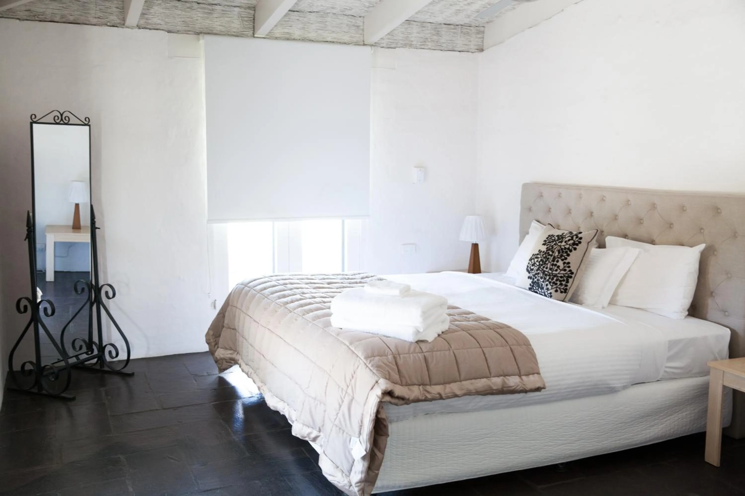 Bedroom, Bed in Wandin Valley Estate