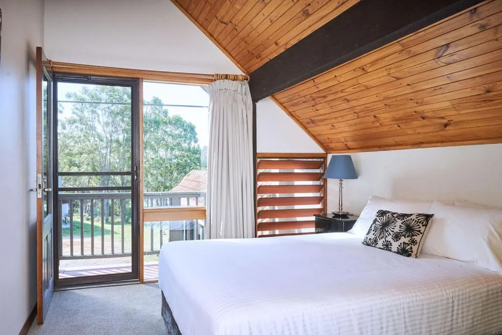 Bedroom, Bed in Wandin Valley Estate