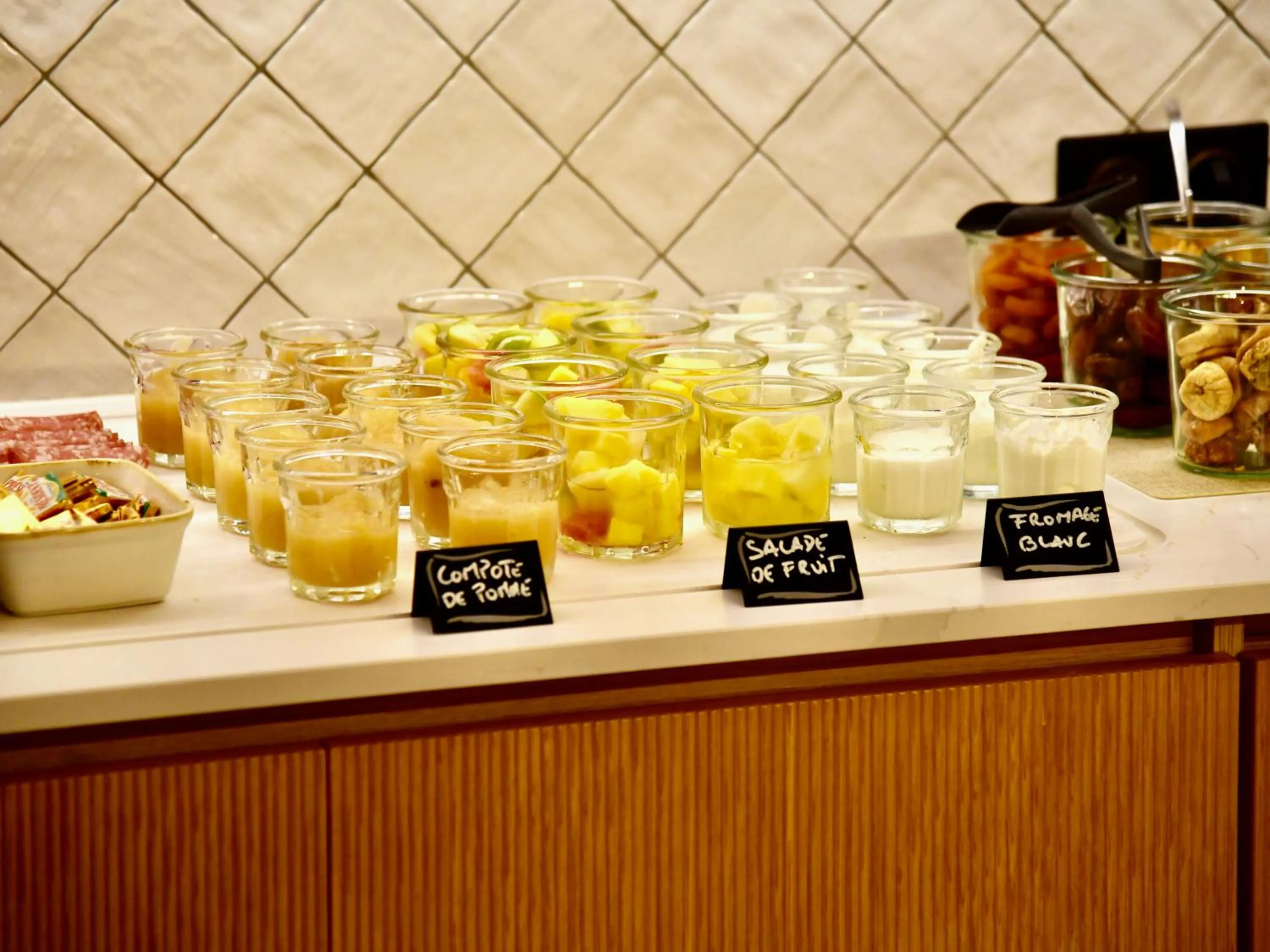 Breakfast in ibis Maisons Laffitte