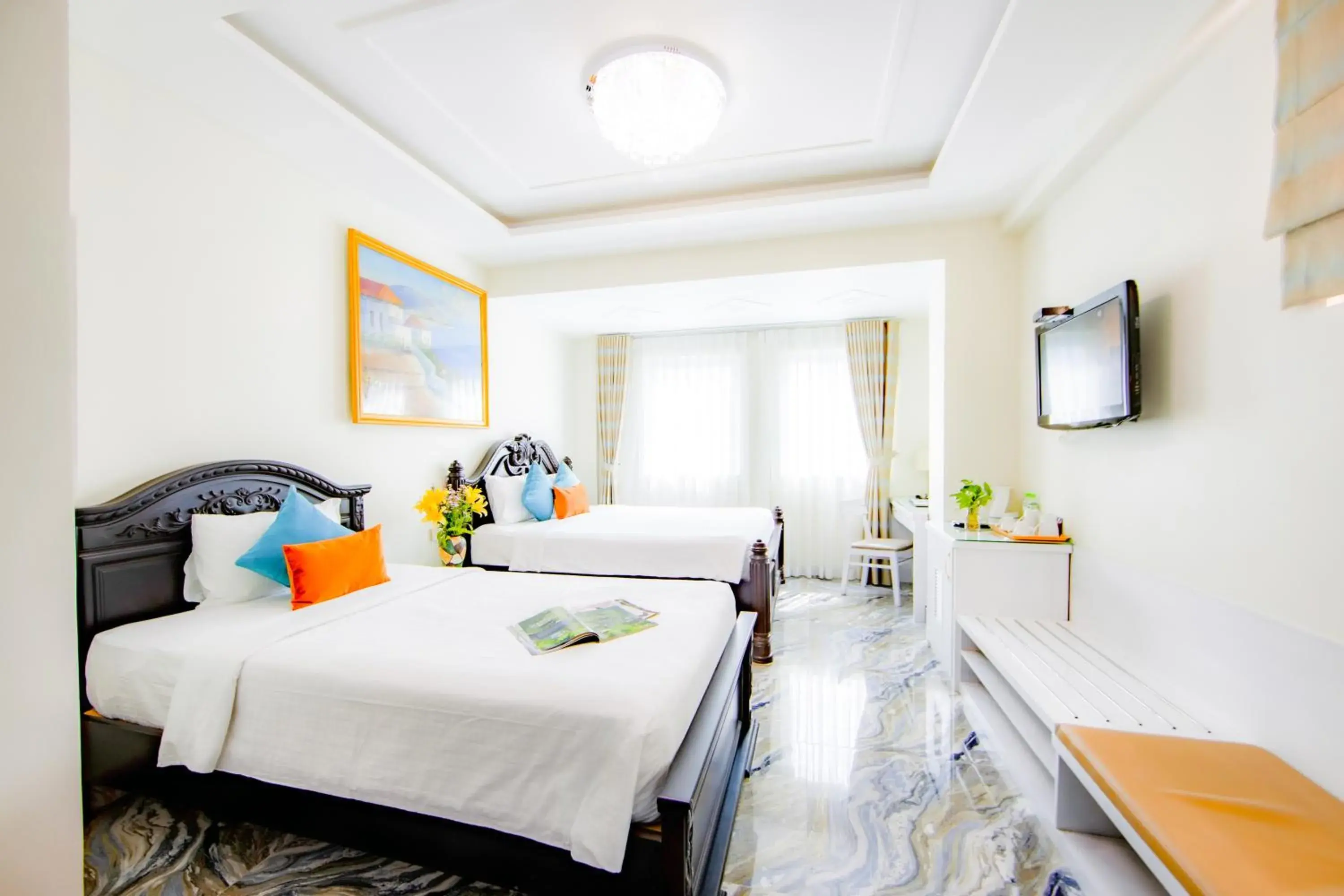 Deluxe Triple Room in Nicecy Saigon Hotel Deluxe Triple Room in Nicecy Saigon Hotel