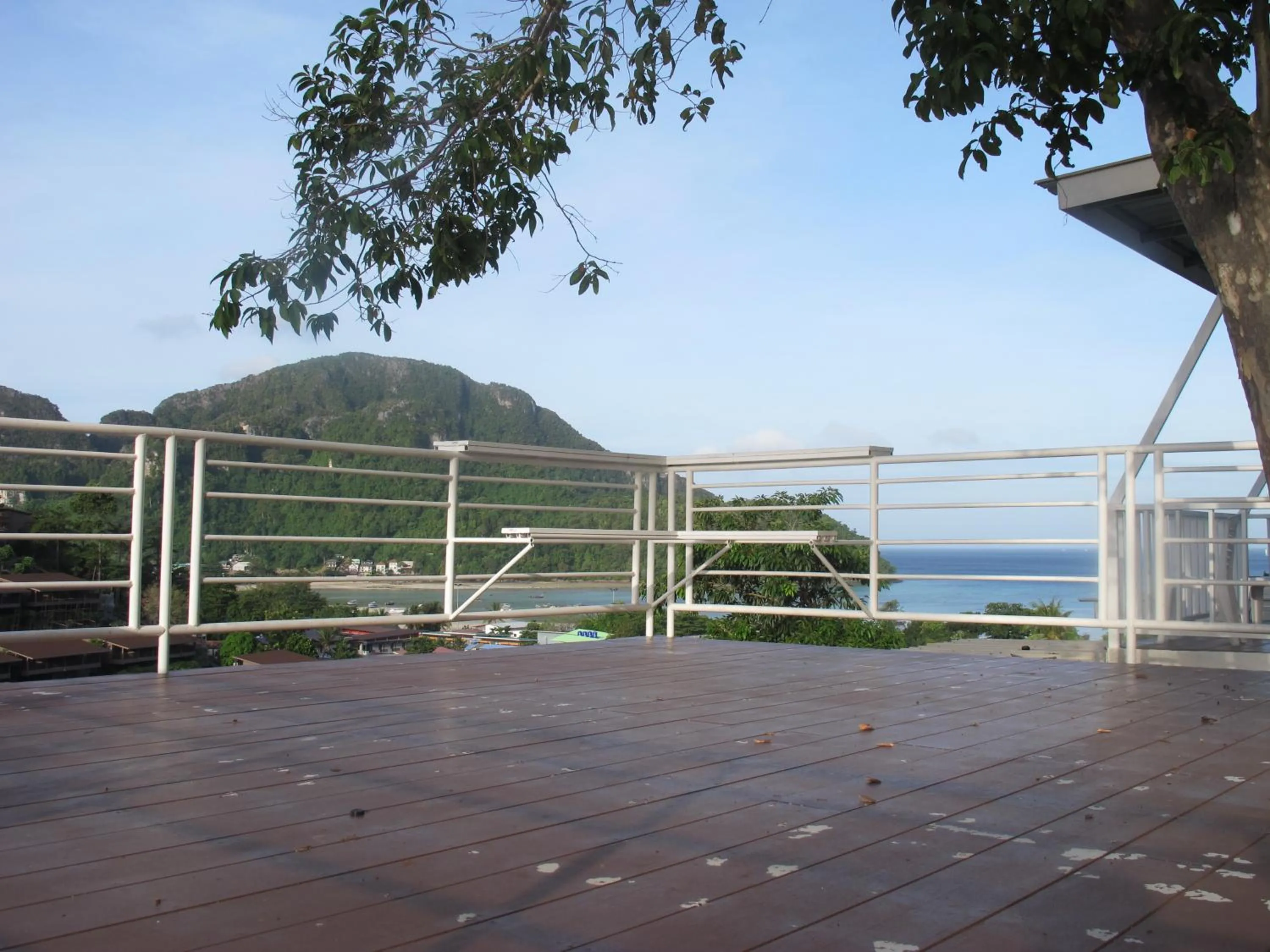 Natural landscape in Uphill Cottage