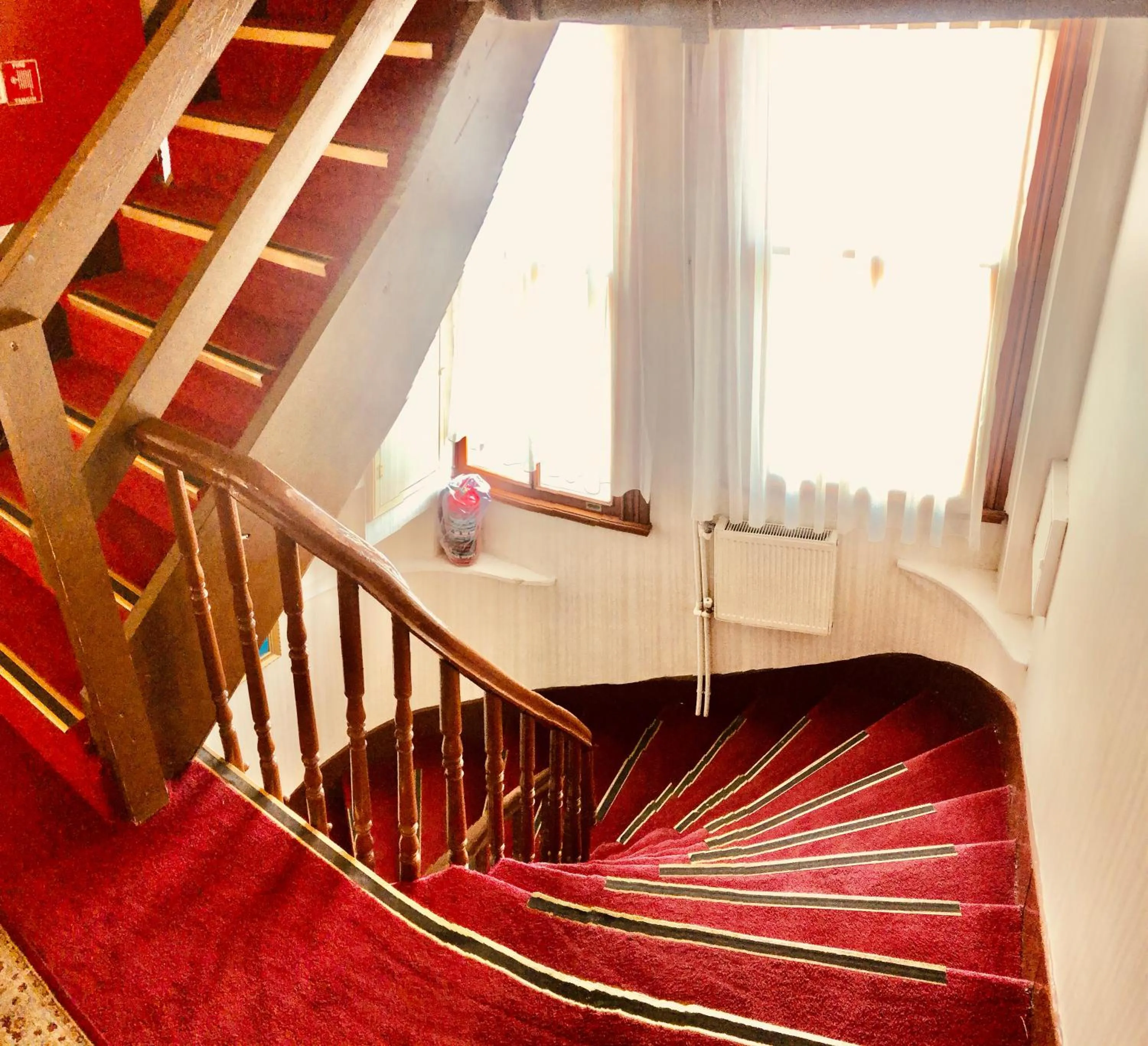 Property building in Le Safran Suite Hotel