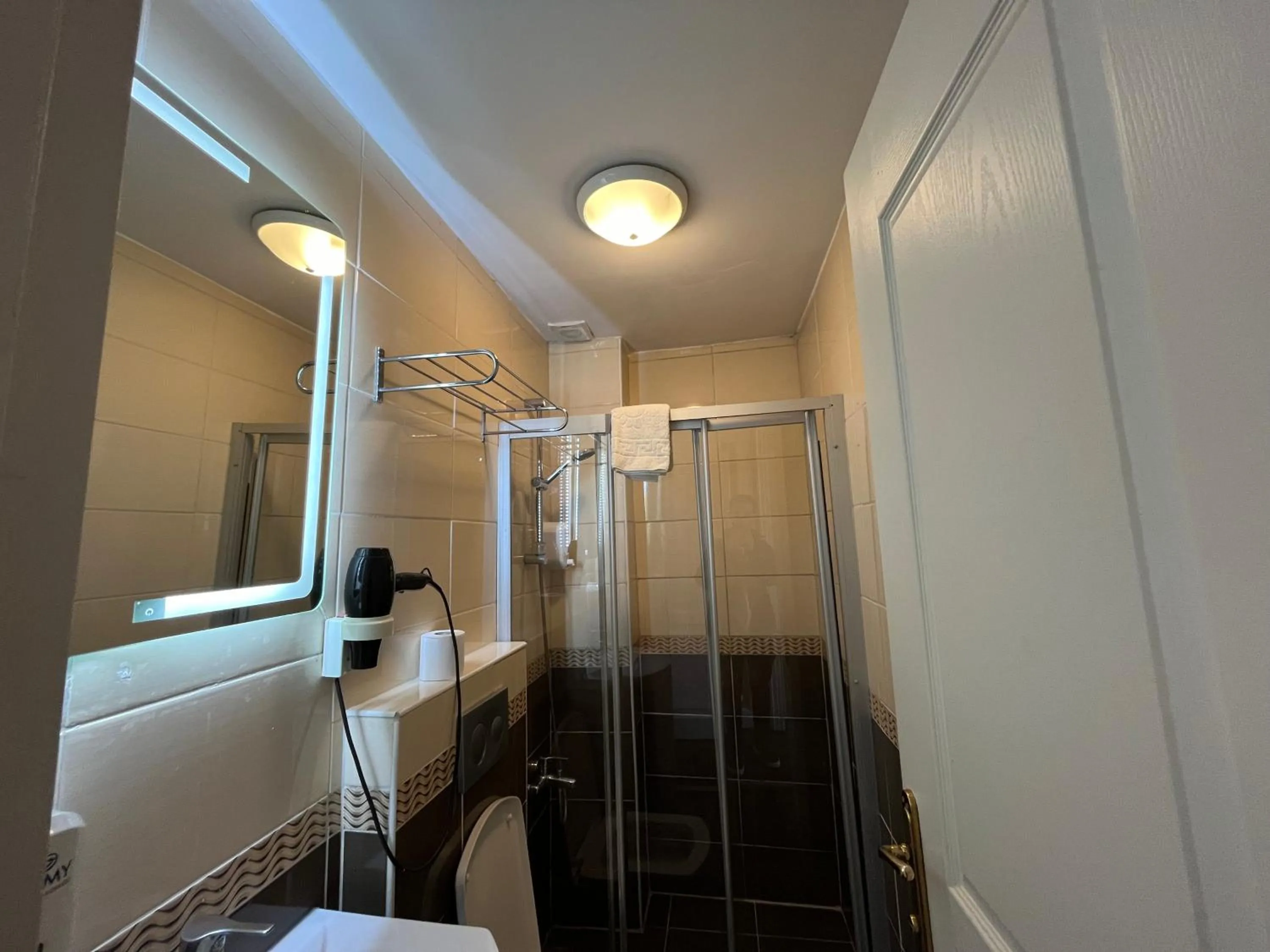 Le Safran Suite Hotel