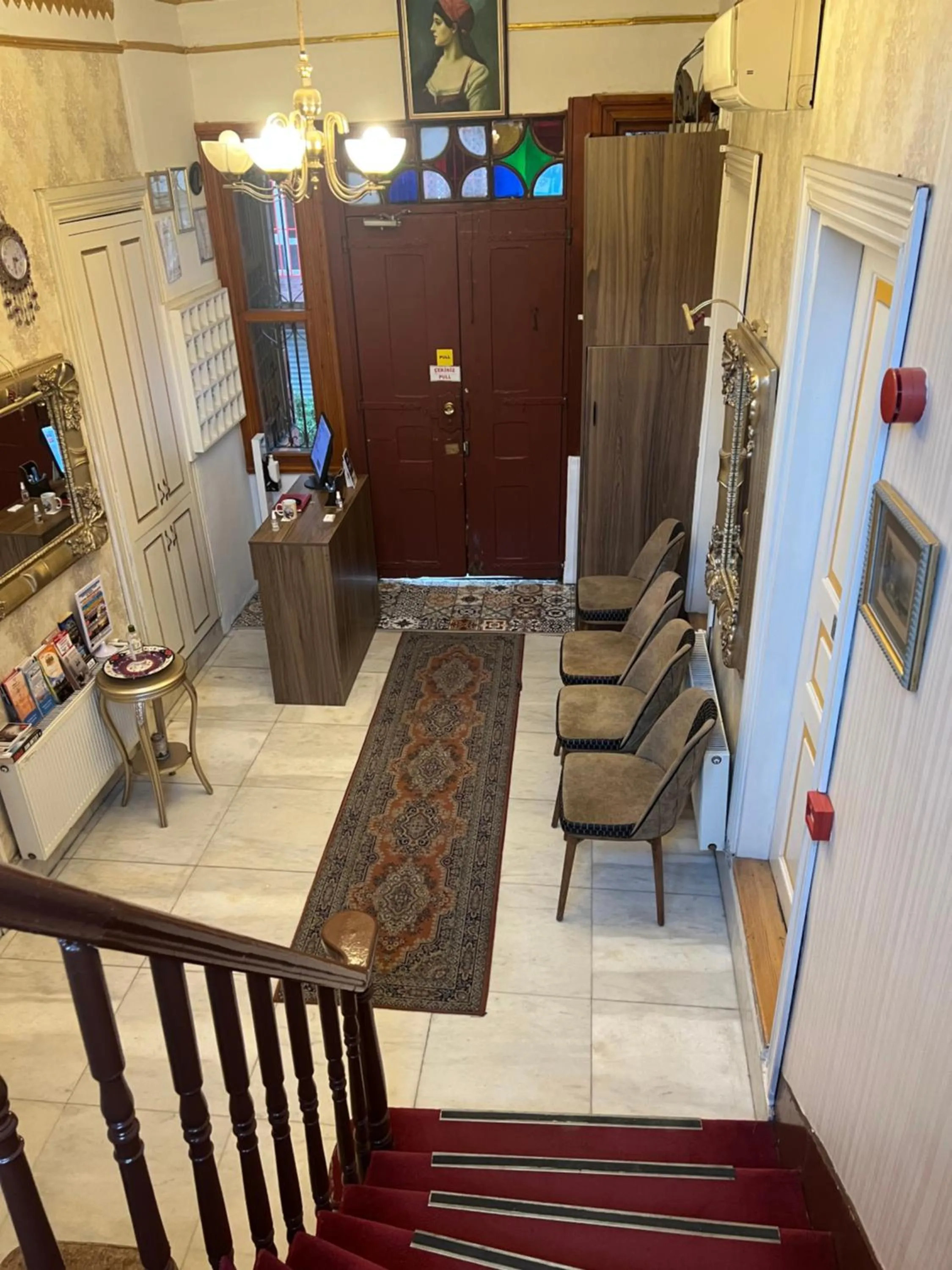 Lobby or reception in Le Safran Suite Hotel