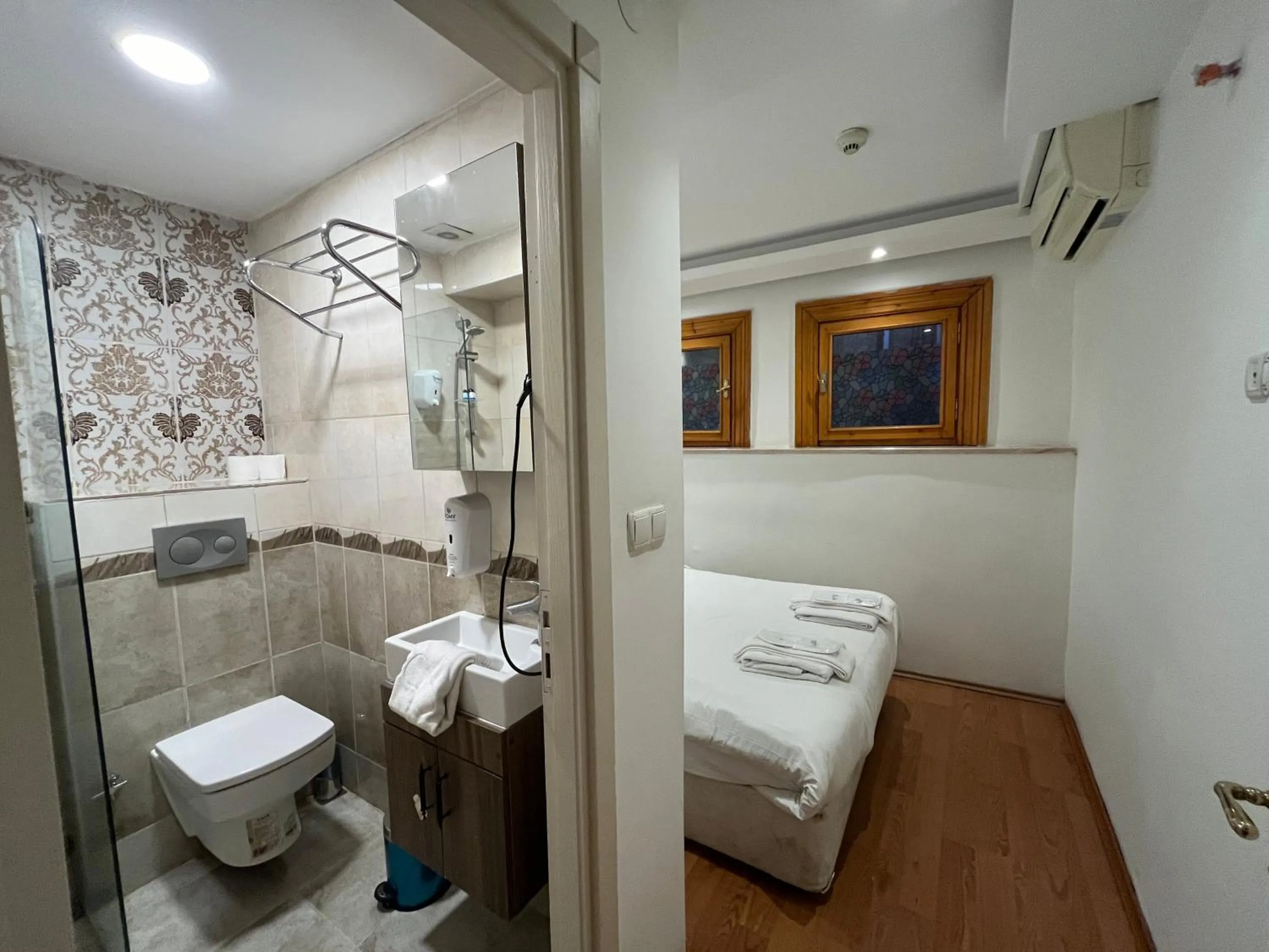 Le Safran Suite Hotel