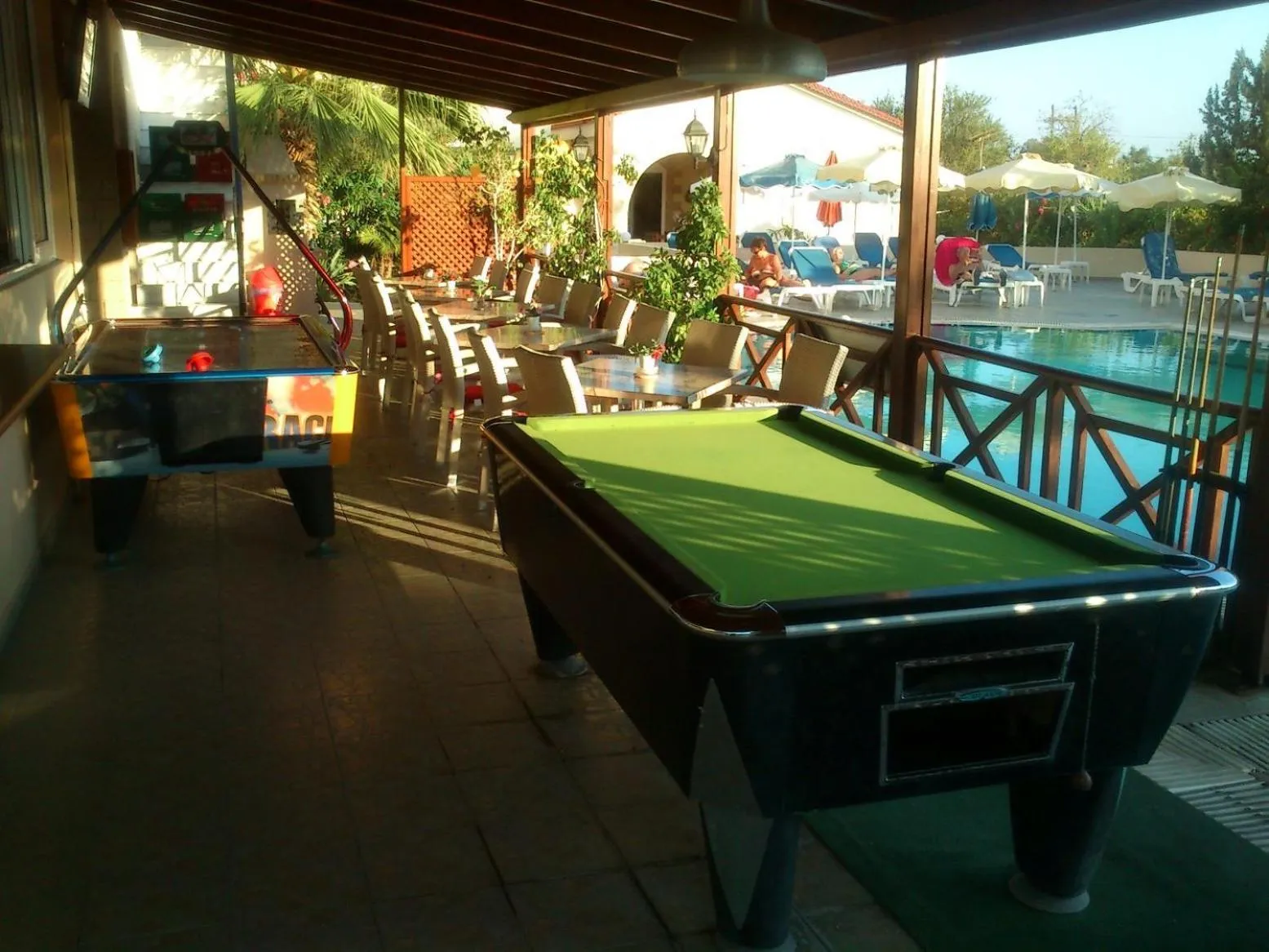 Billiard in Summer Memories Aparthotel