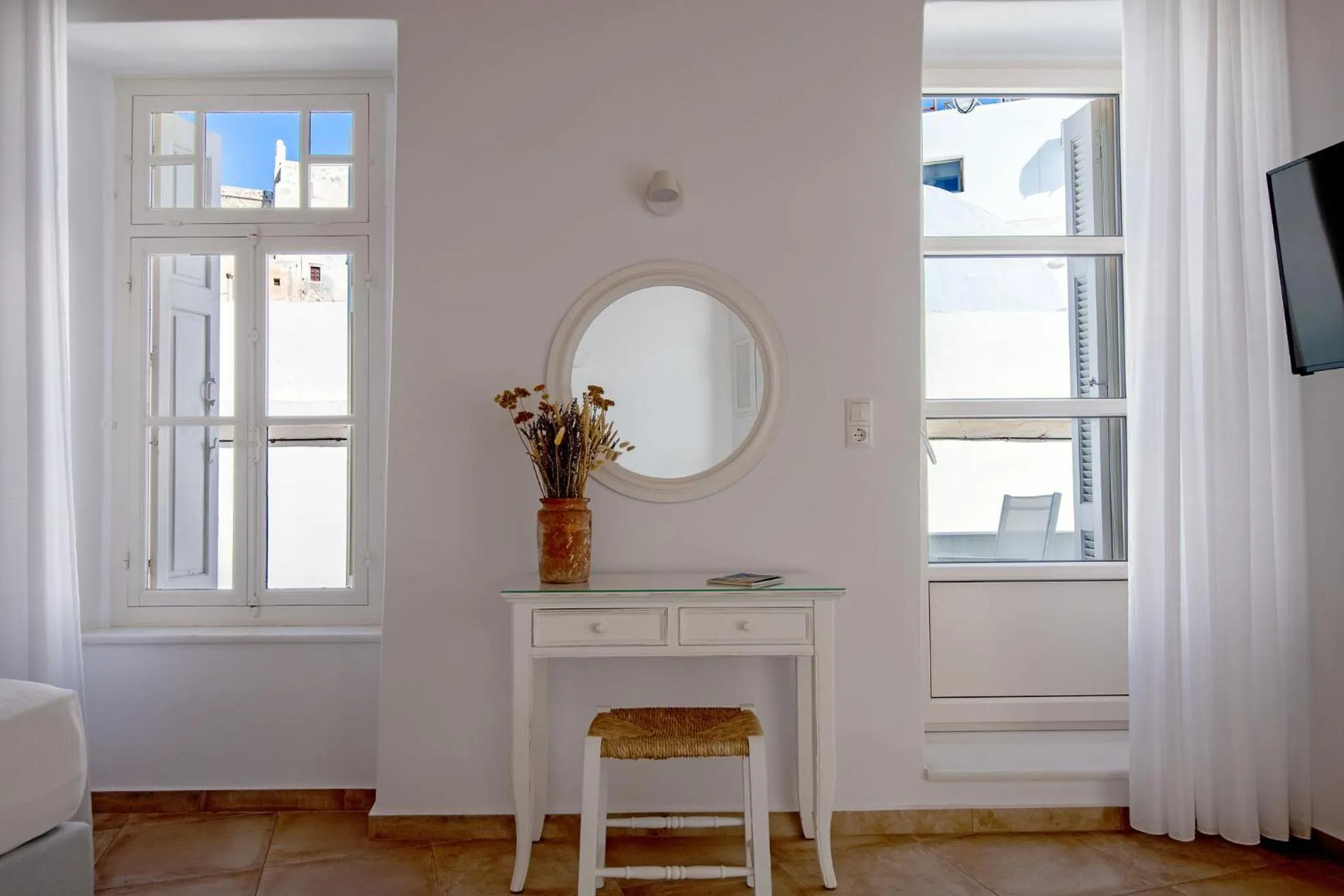 Decorative detail in Castle Mansions