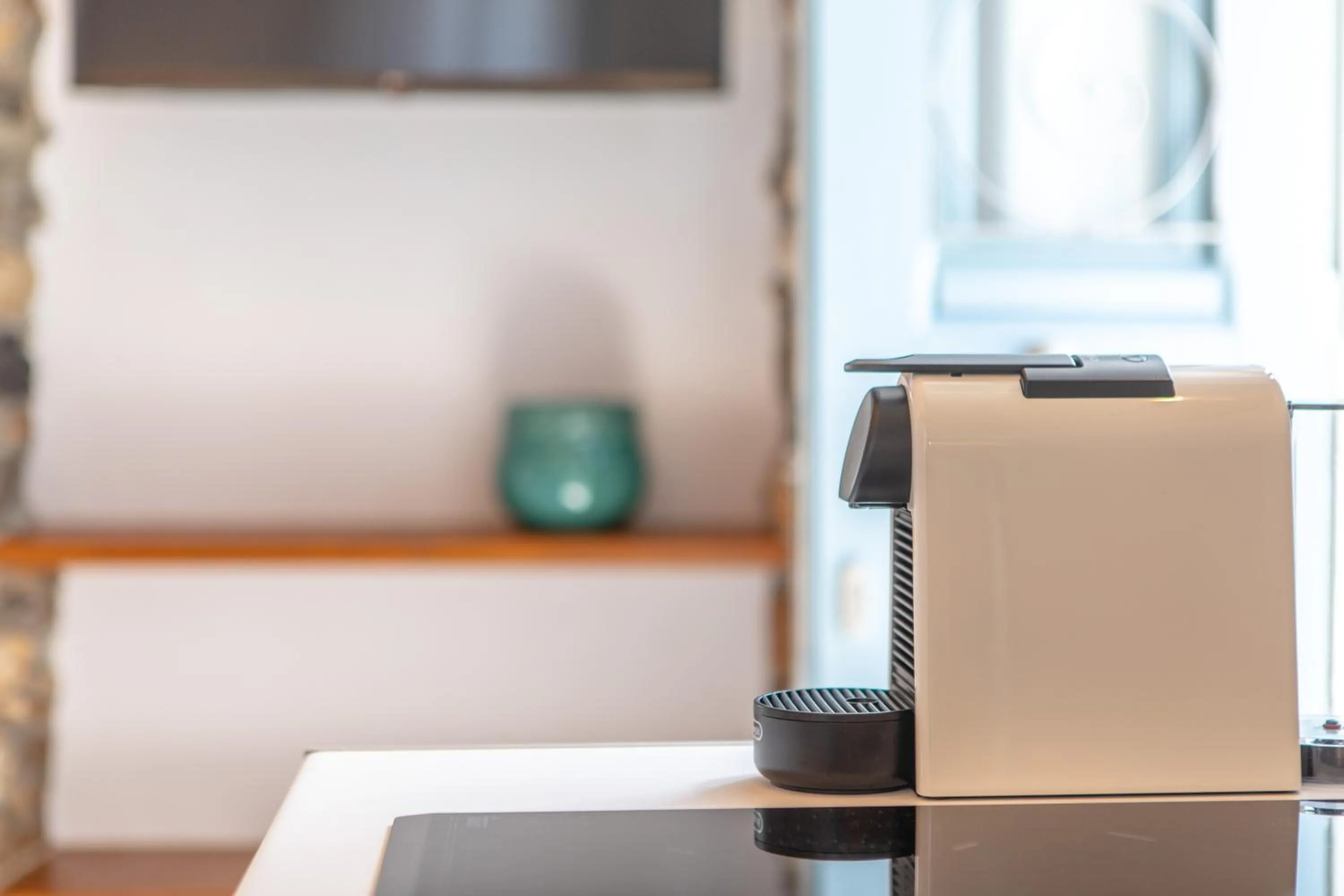 Coffee/tea facilities in Castle Mansions