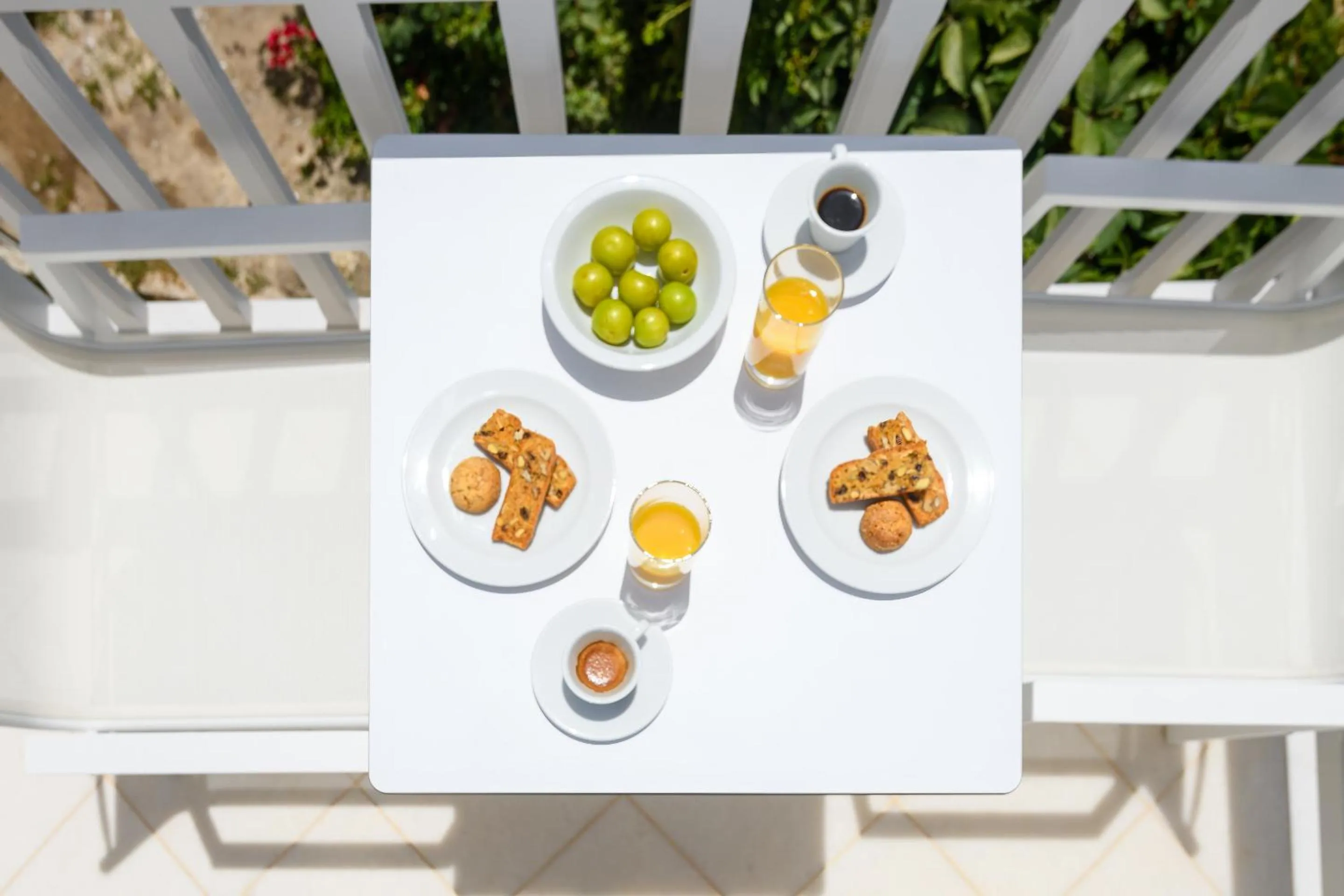 Dining area in Castle Mansions