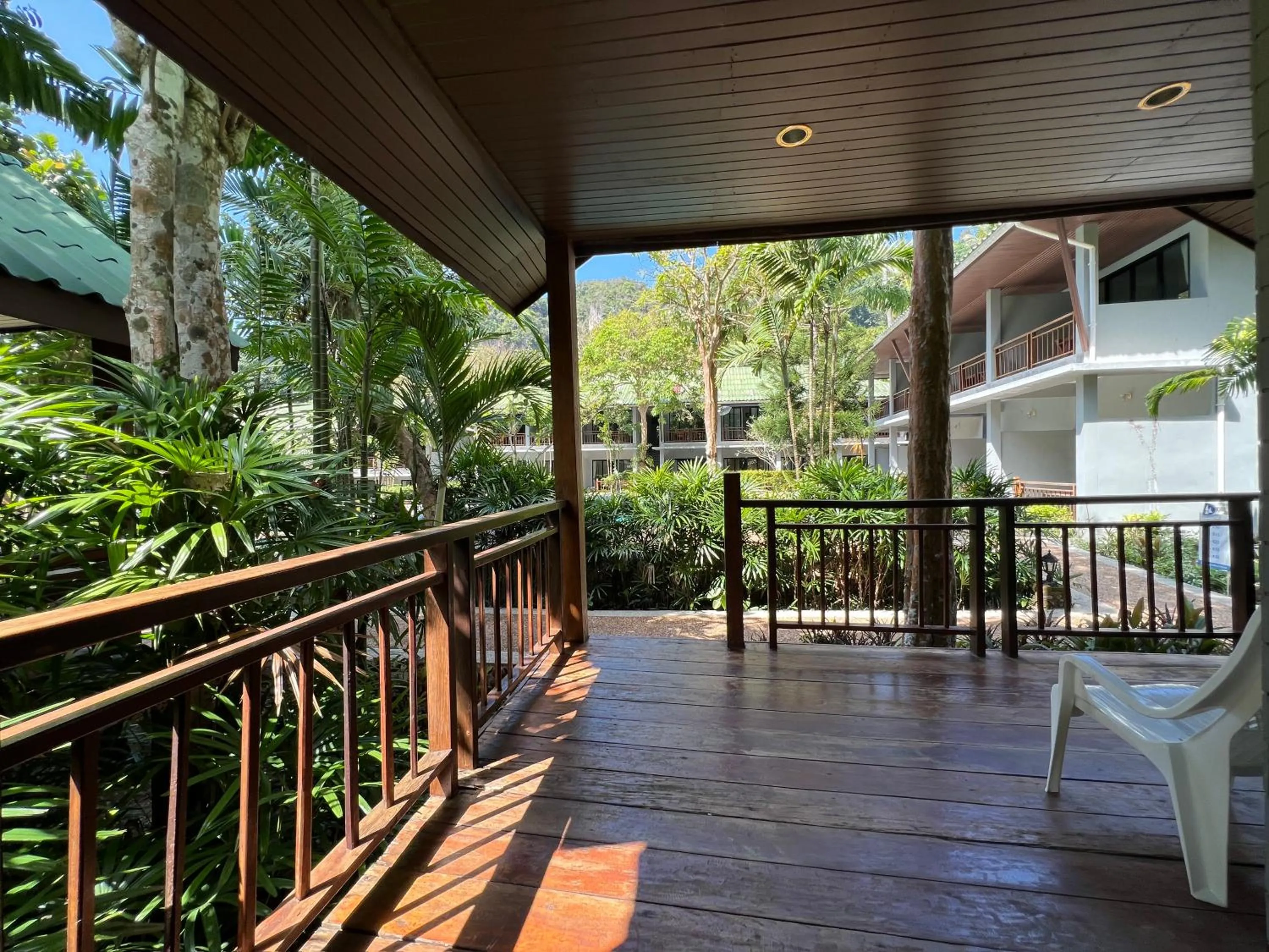 Day in Dream Valley Resort, Tonsai Beach