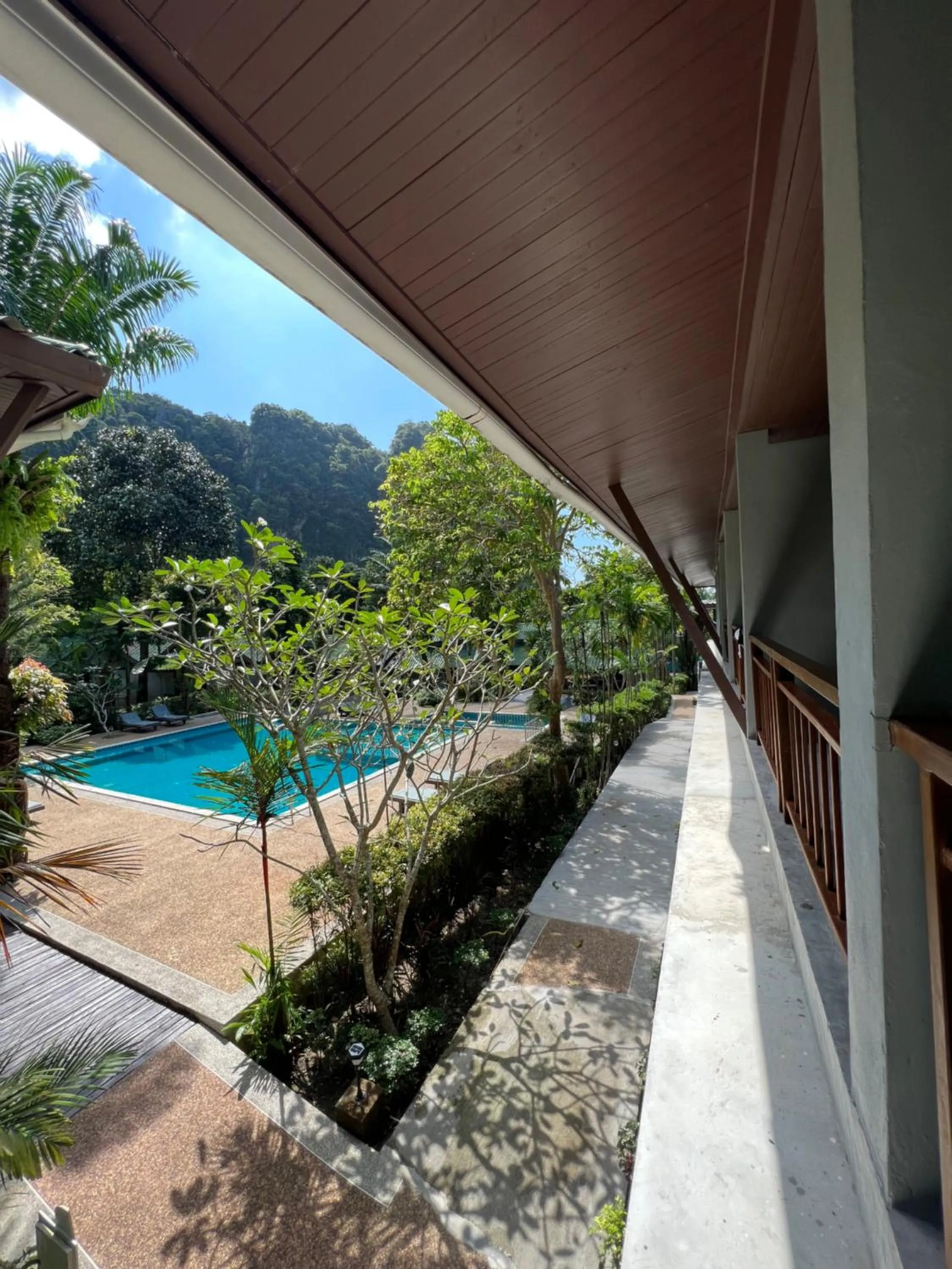 Property building in Dream Valley Resort, Tonsai Beach