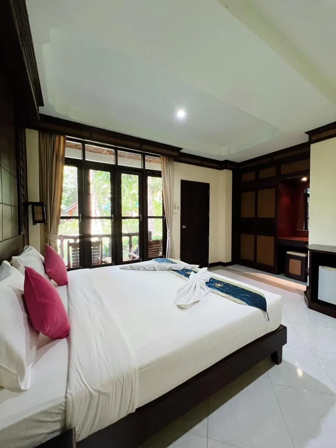 Standard King Room with Air condition in Dream Valley Resort, Tonsai Beach Standard King Room with Air condition in Dream Valley Resort, Tonsai Beach