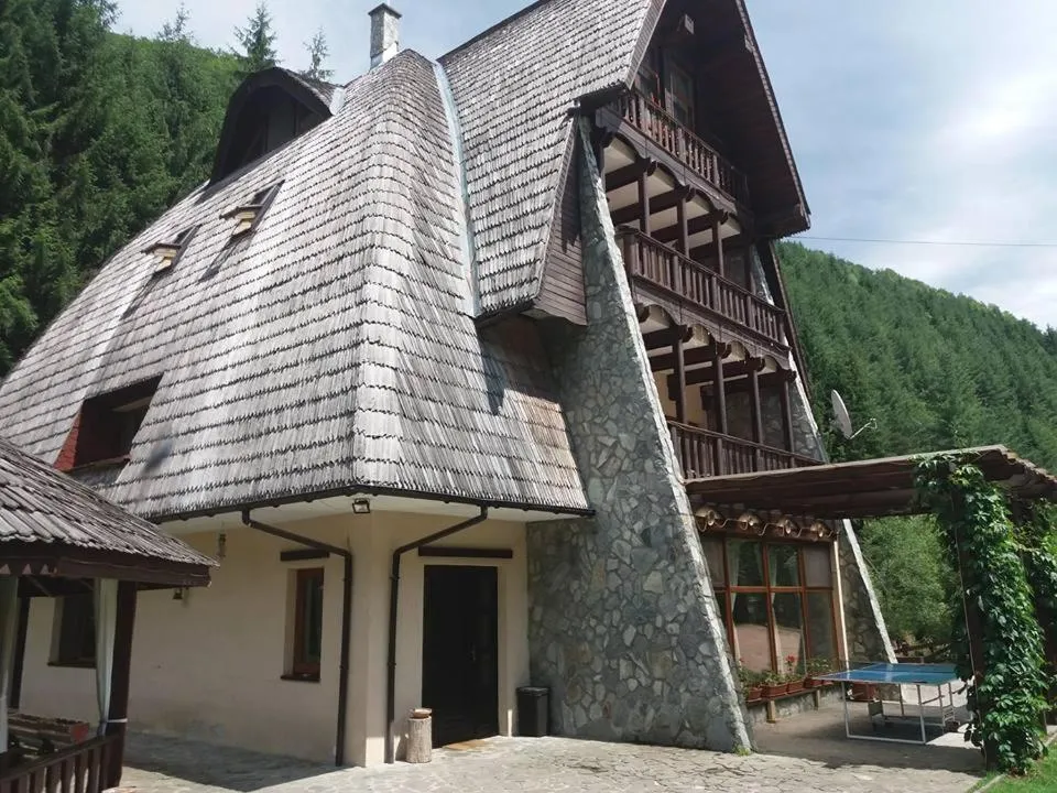 Facade/entrance in Vila Ursul